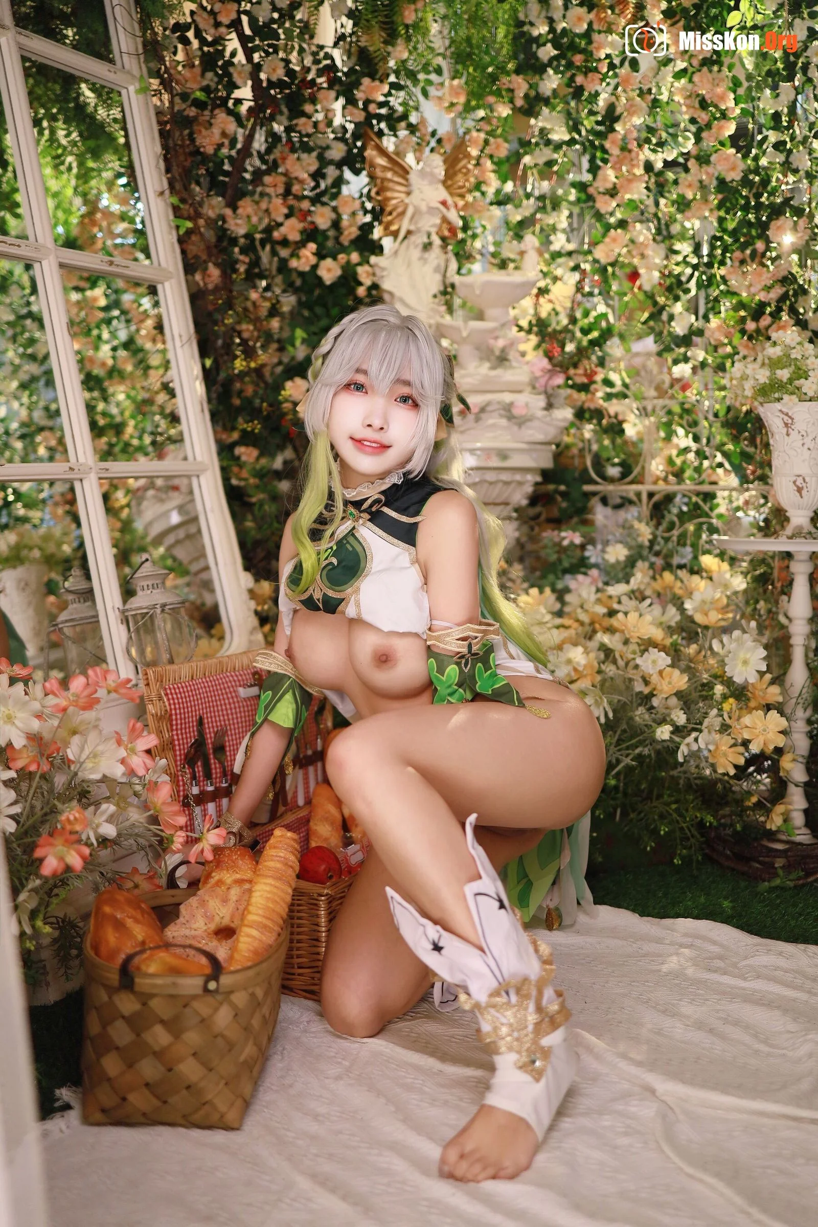 Momo: Original God Nashida - Photo 14