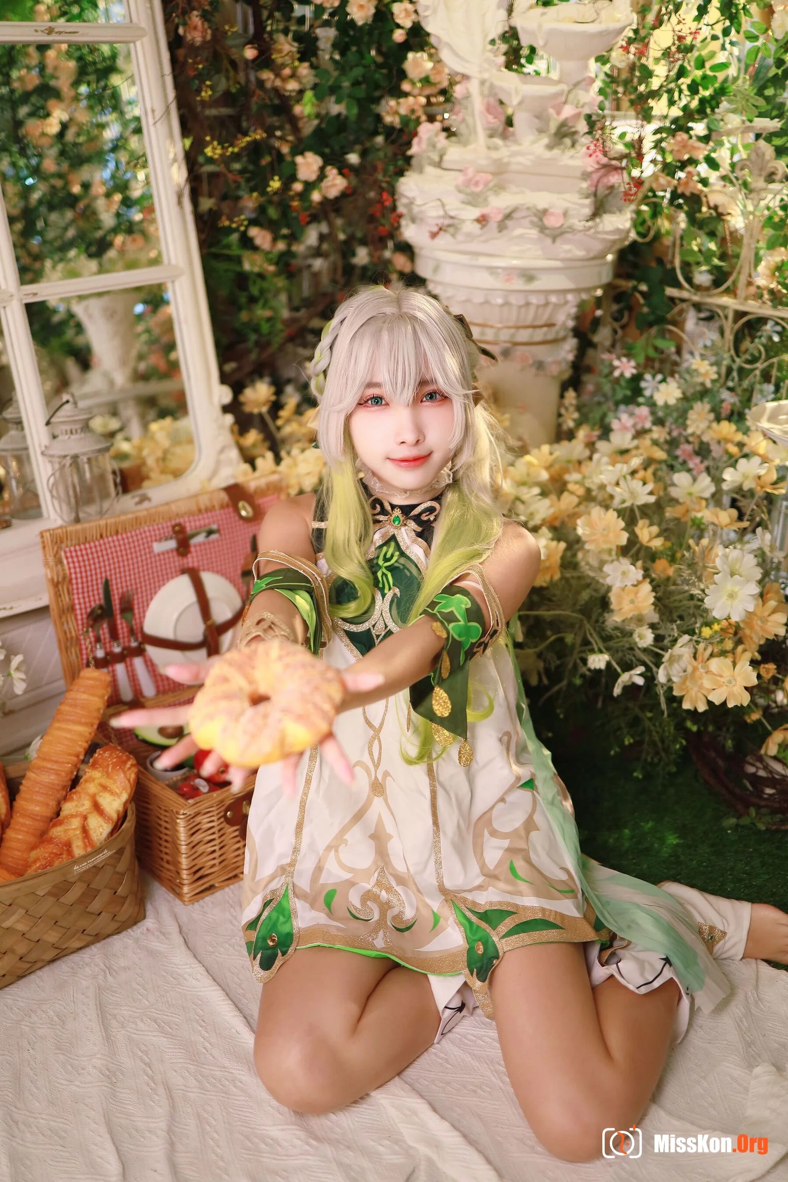 Momo: Original God Nashida - Photo 15