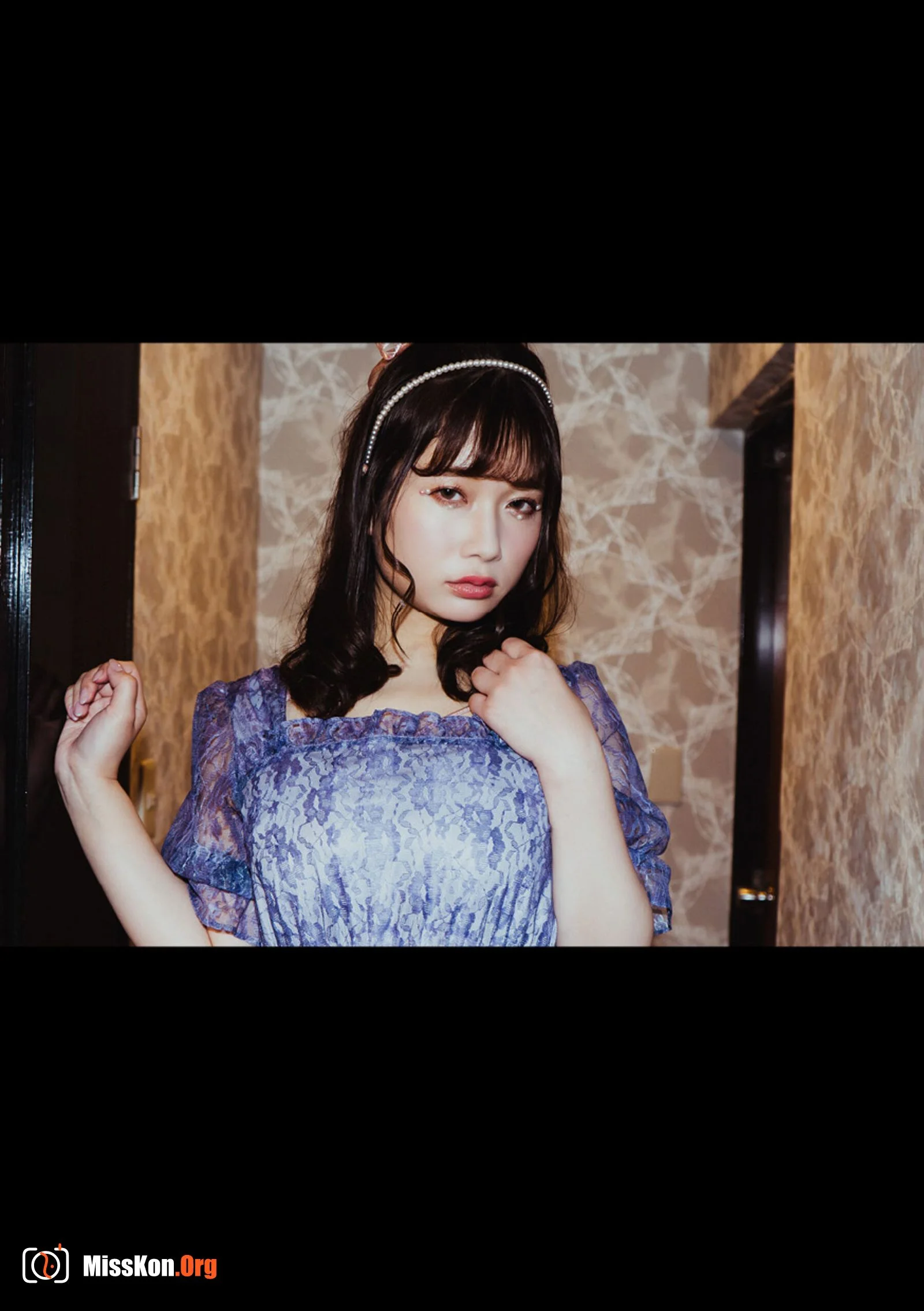 Momozono Reina - Photo 6