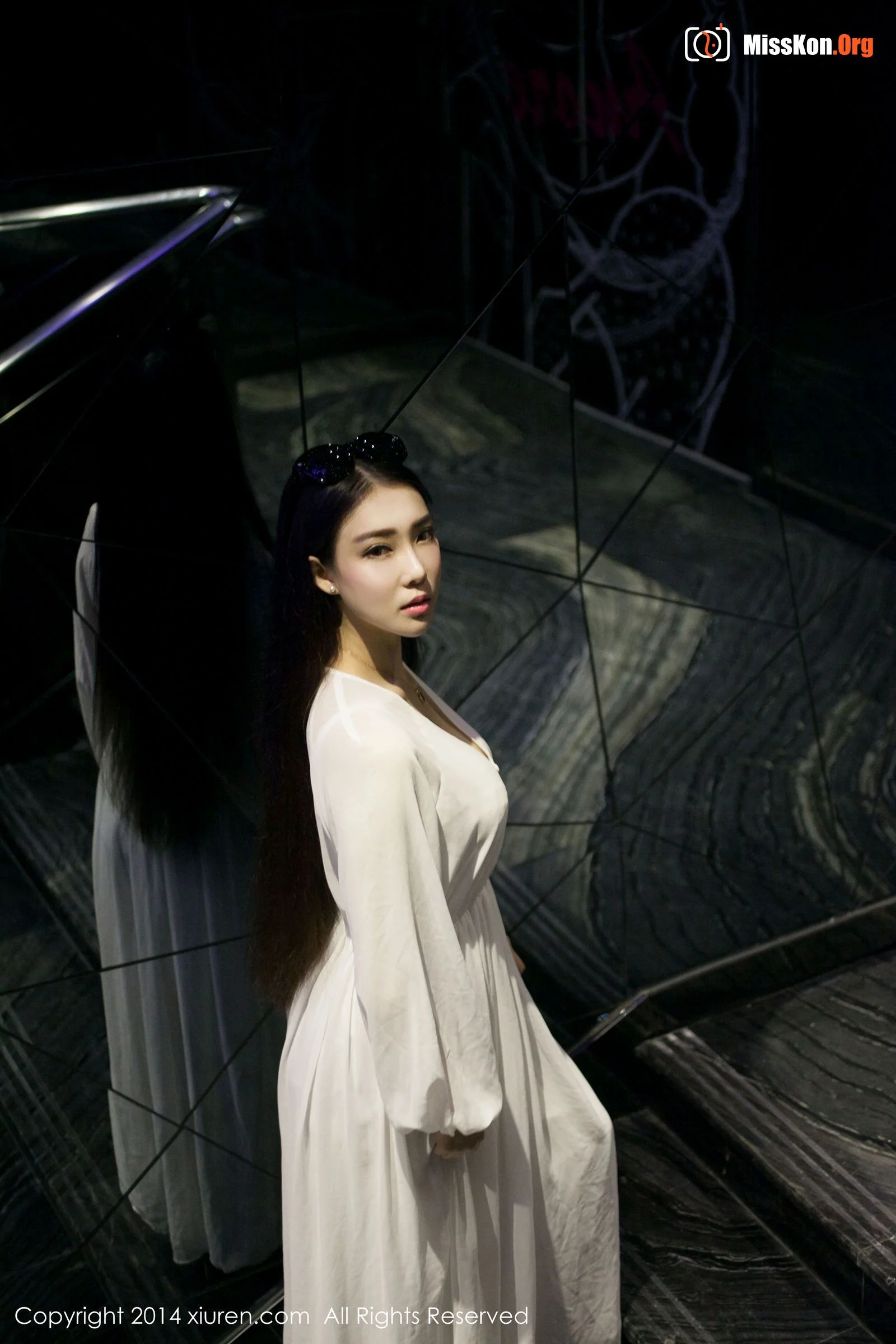 Mona Vanessa - Photo 3