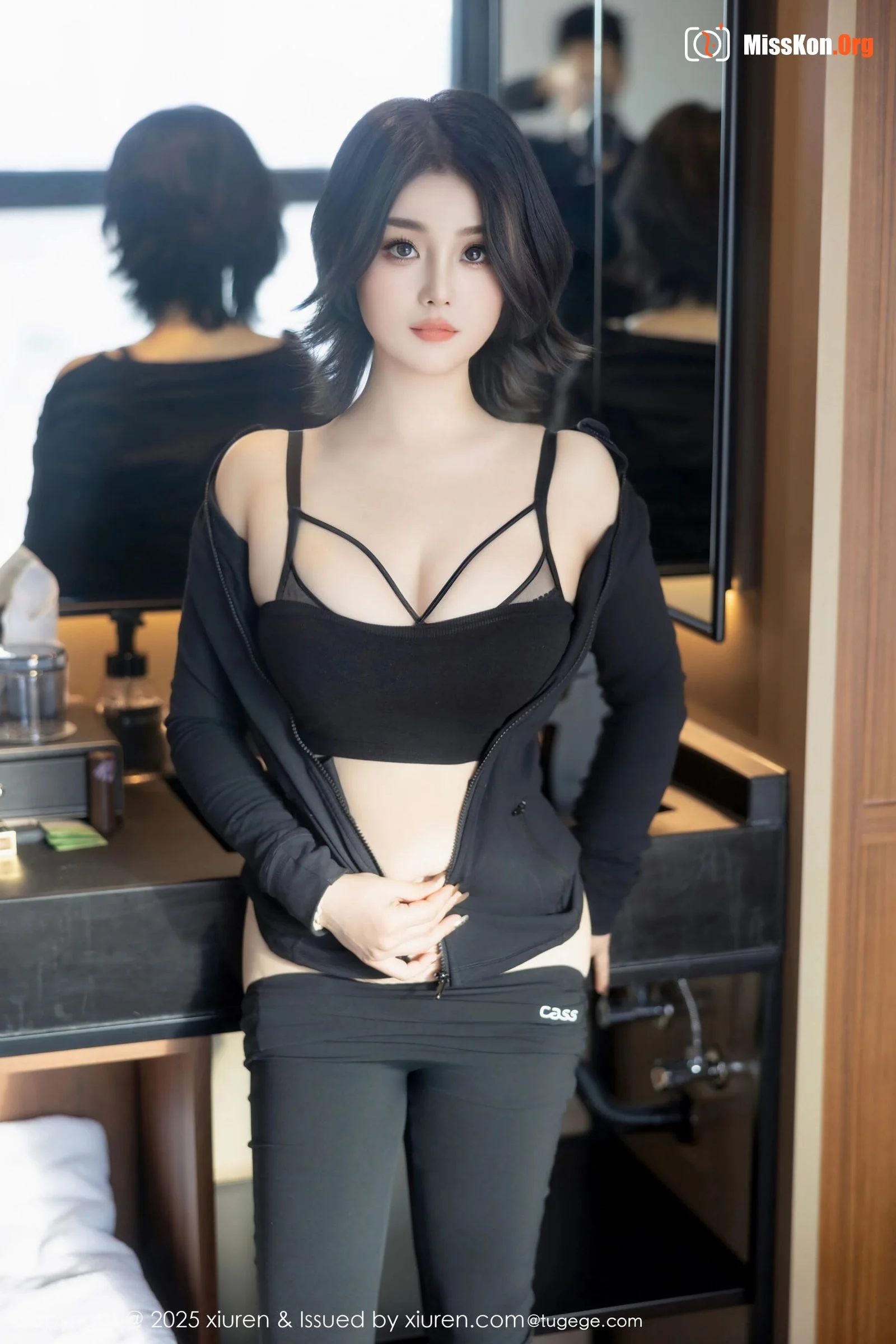 Monica - Photo 24