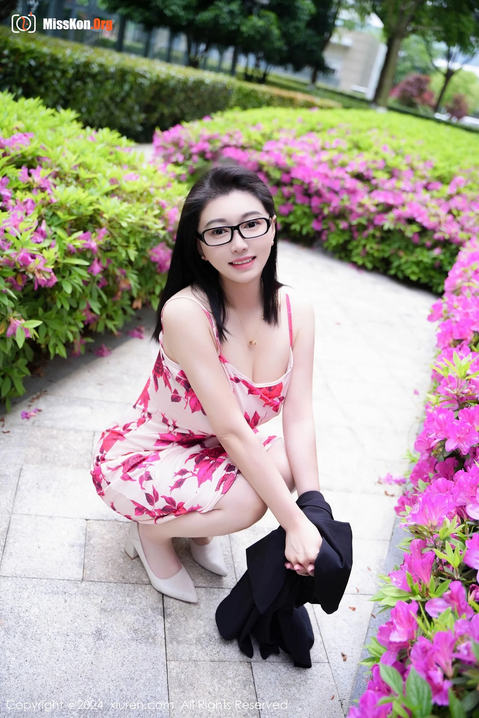 Mrs Yaru - Photo 11