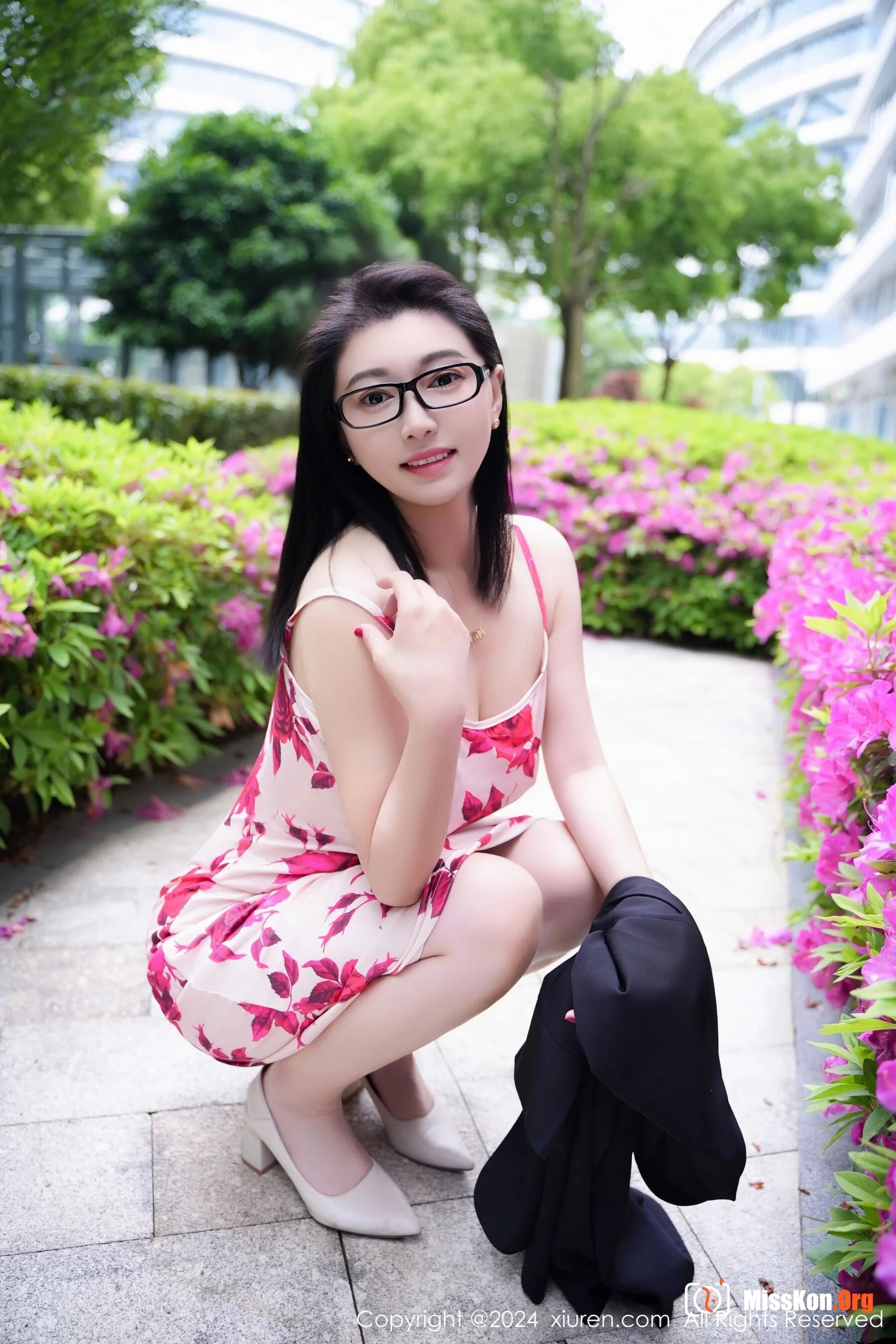 Mrs Yaru - Photo 12