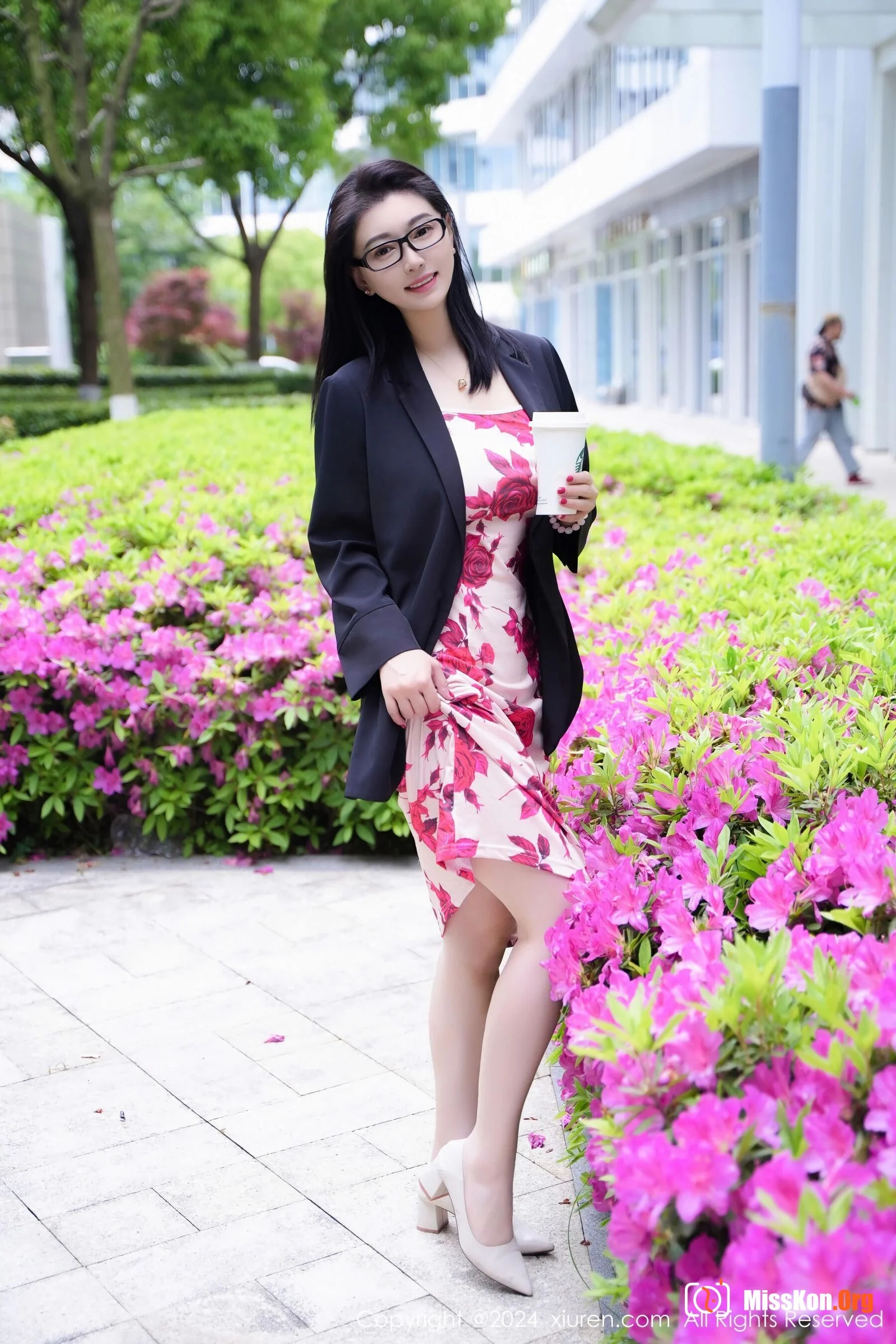 Mrs Yaru - Photo 13