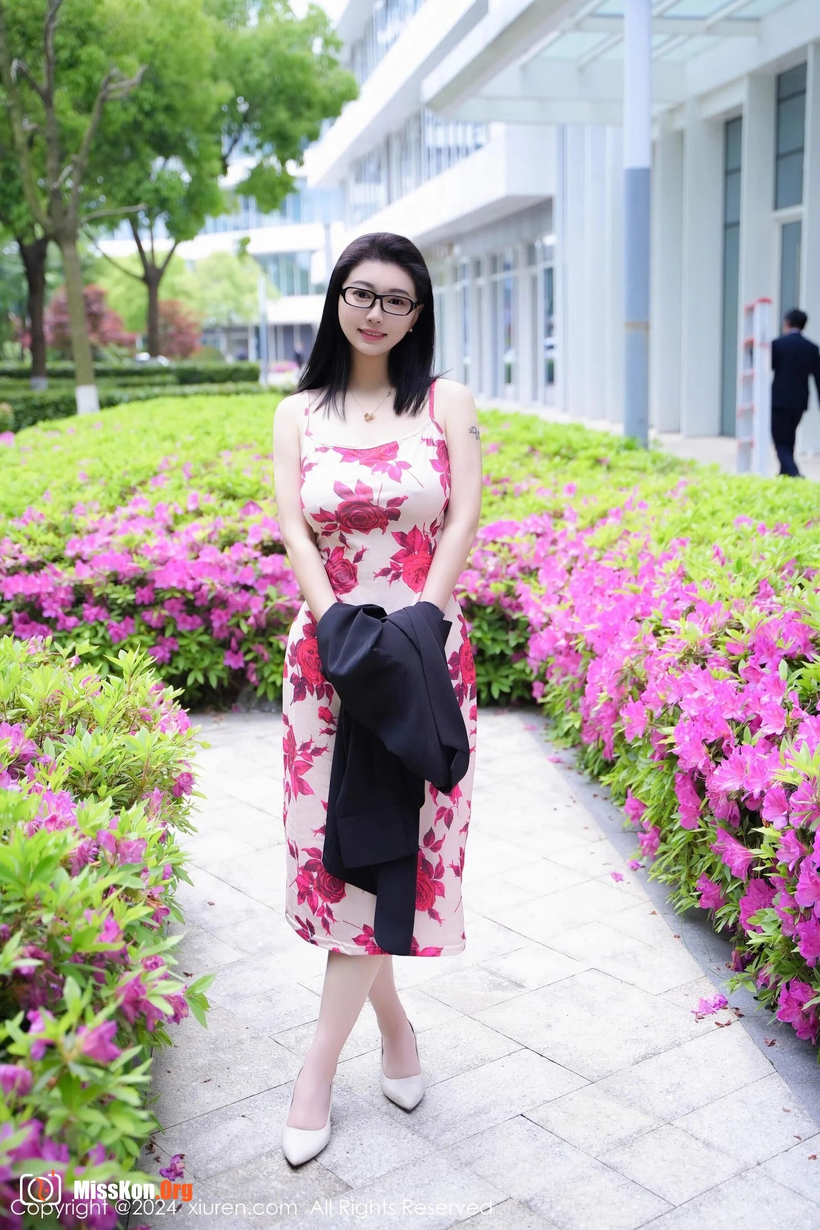 Mrs Yaru - Photo 16