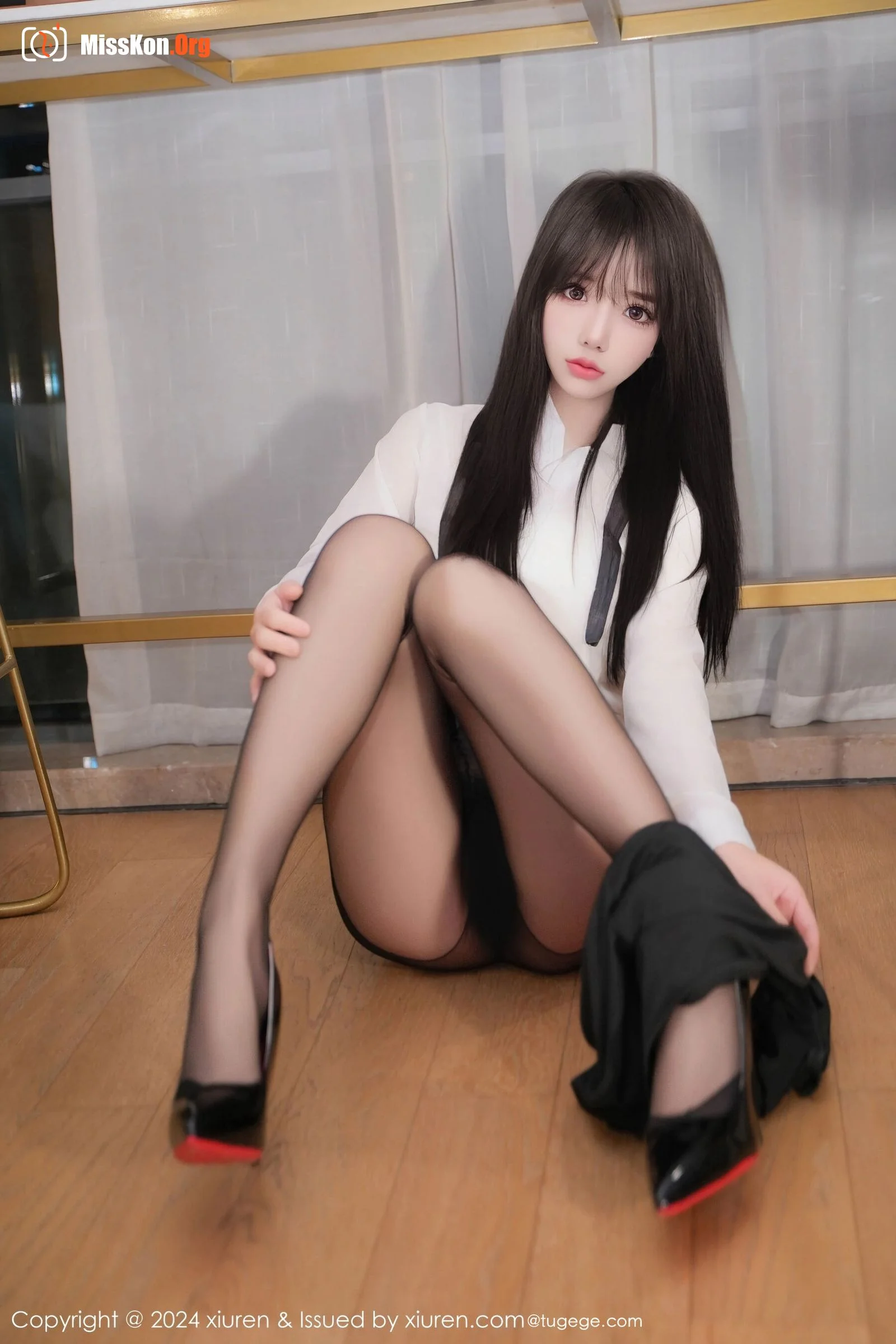 Mu Yan - Photo 12