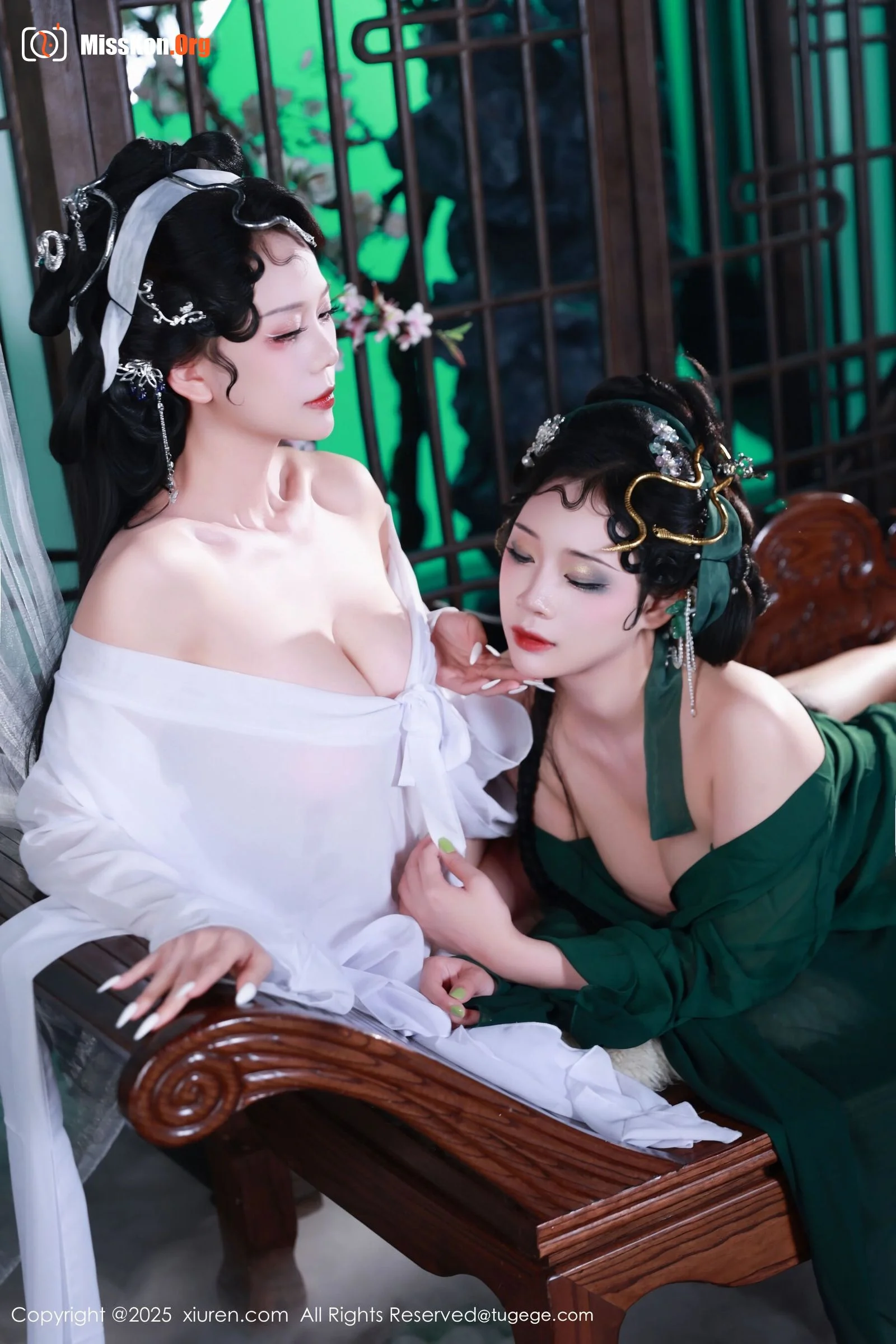 Multiple models - Photo 28