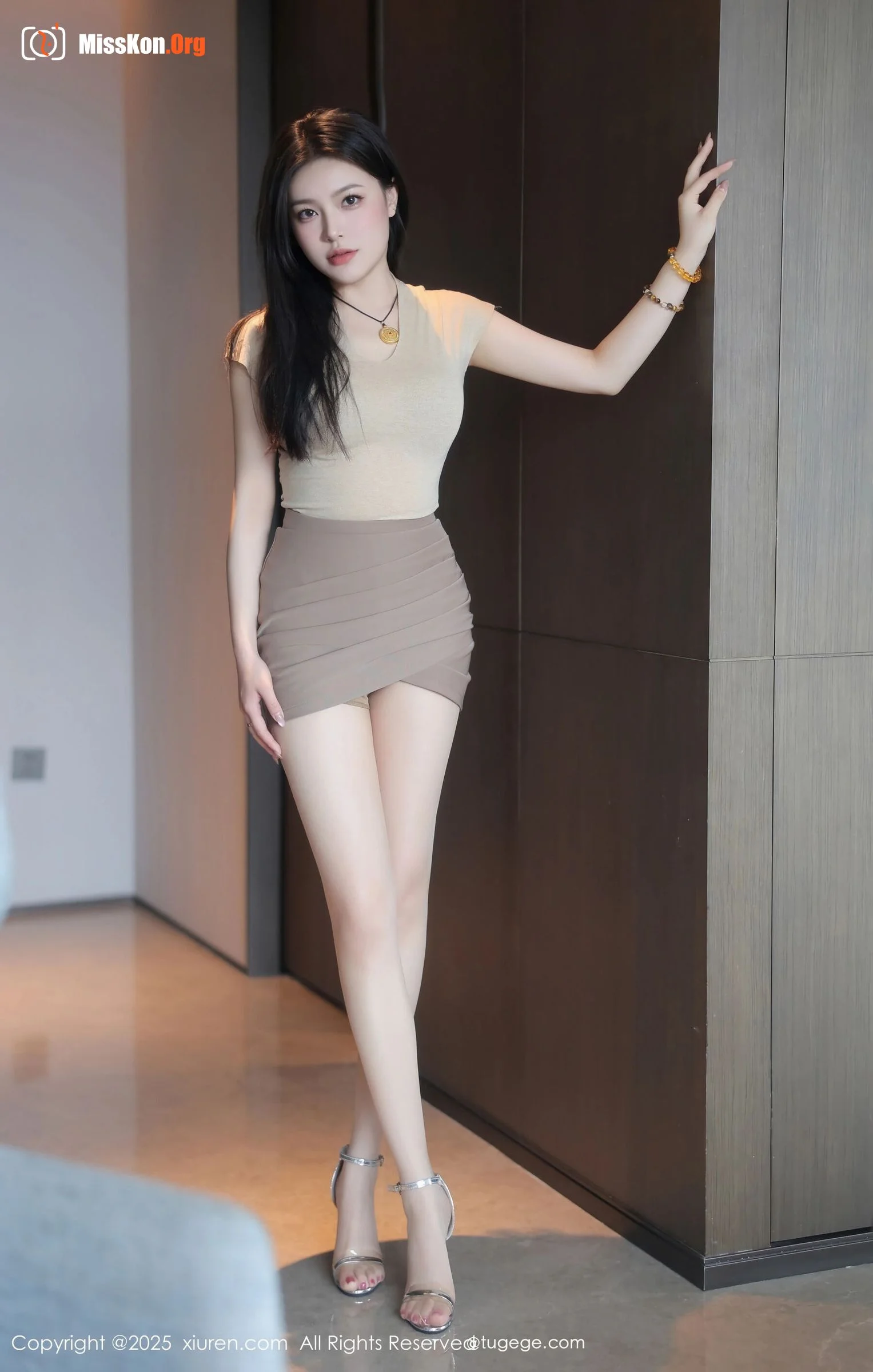 Multiple models - Photo 8