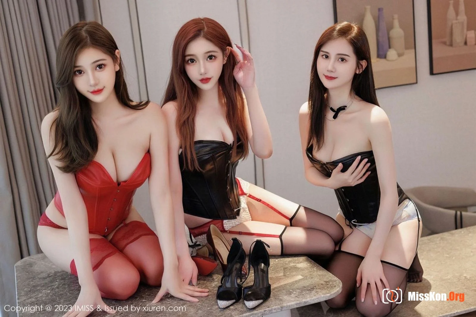 Multiple models - Photo 18