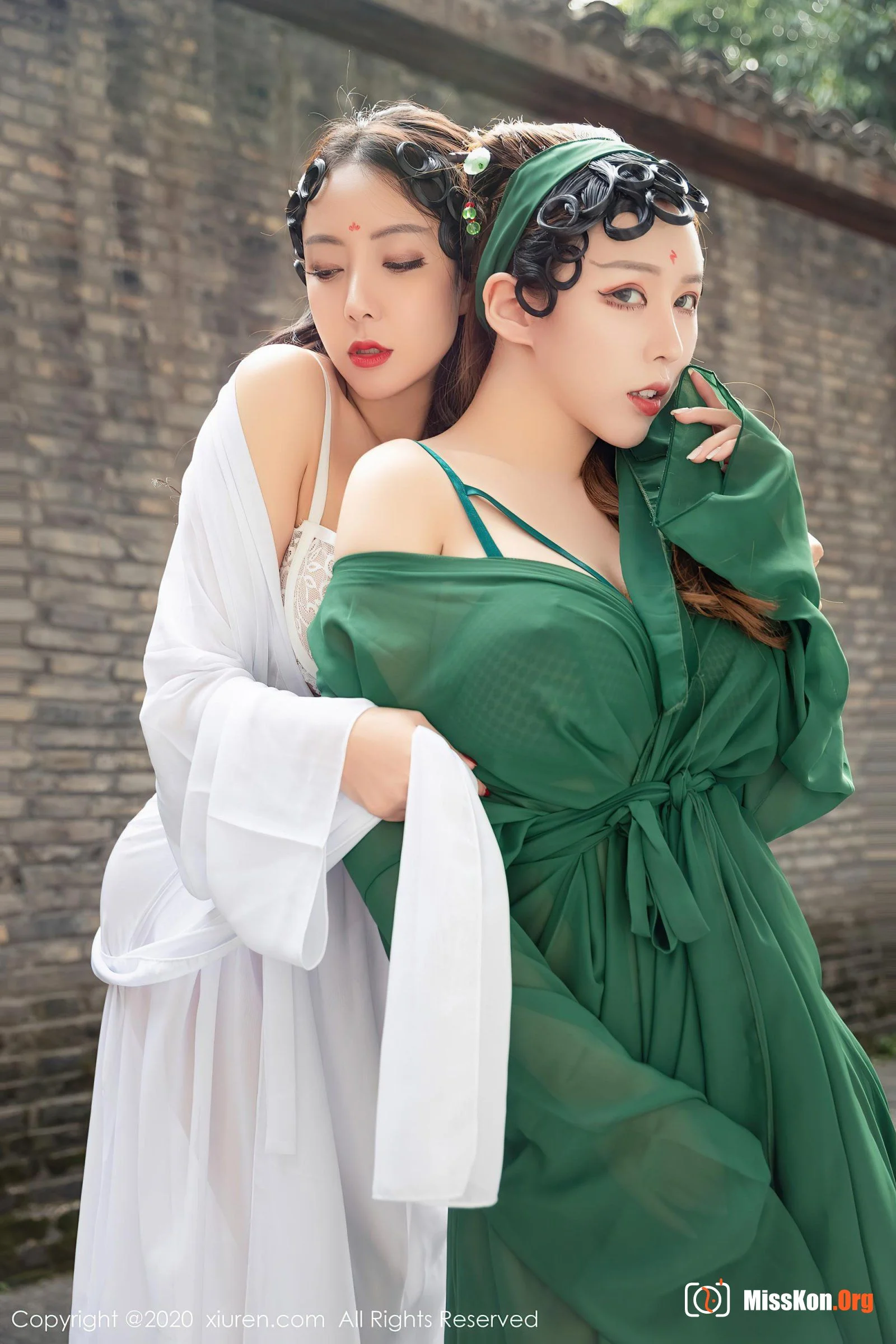 Multiple models - Photo 7