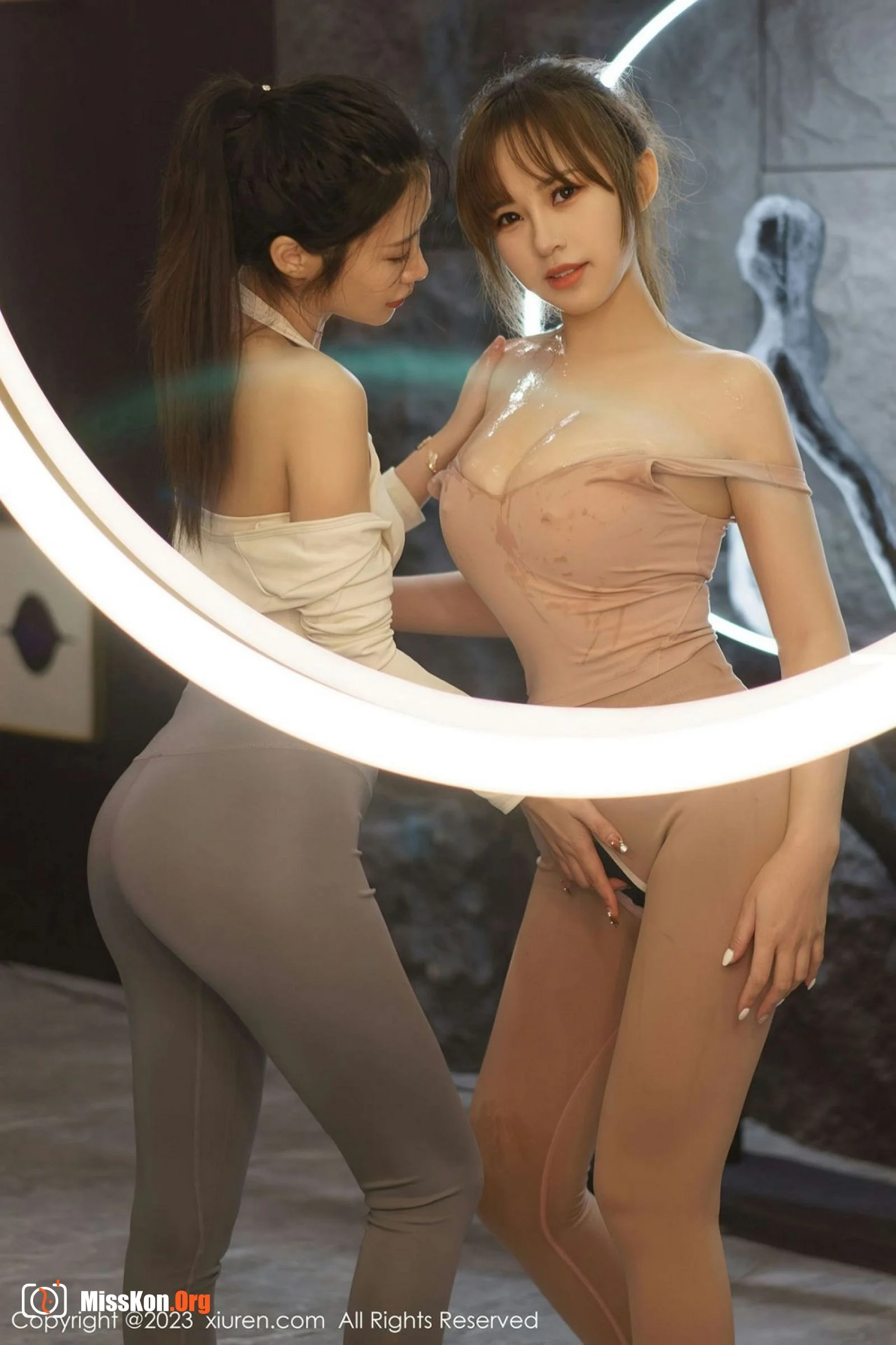 Multiple models - Photo 23