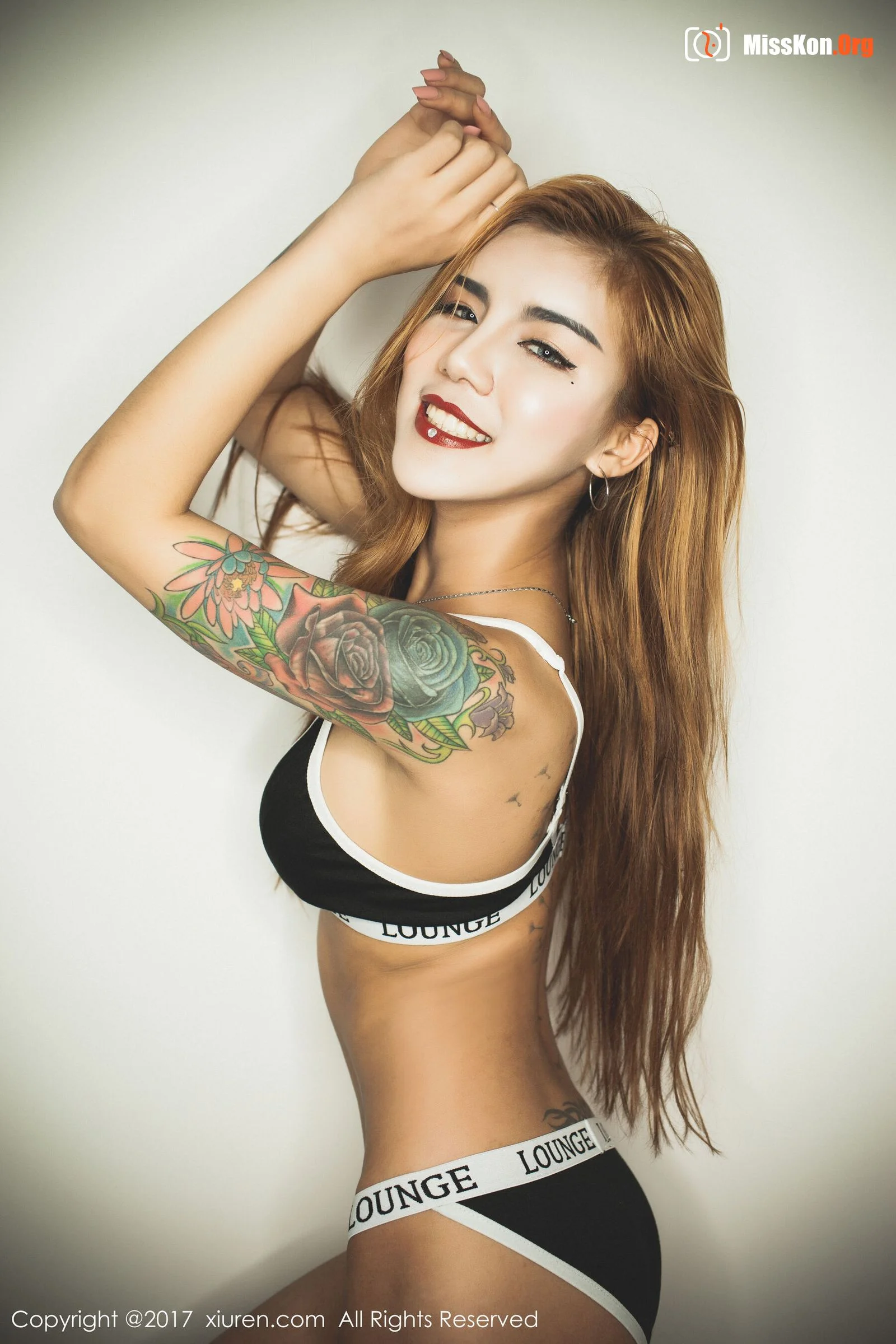 Multiple models - Photo 57