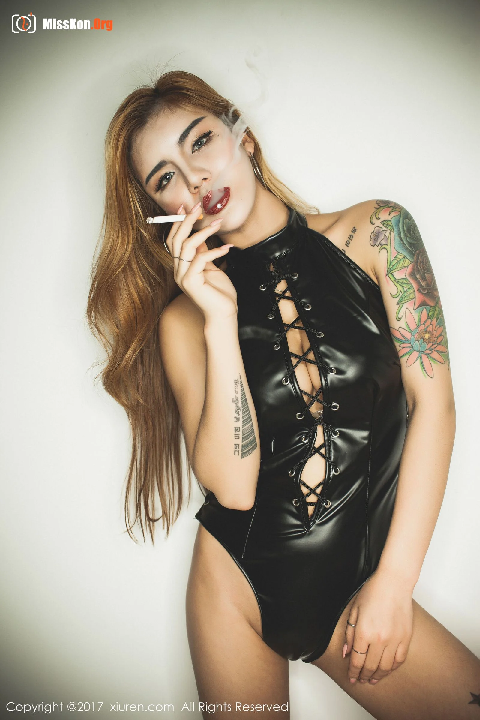 Multiple models - Photo 64