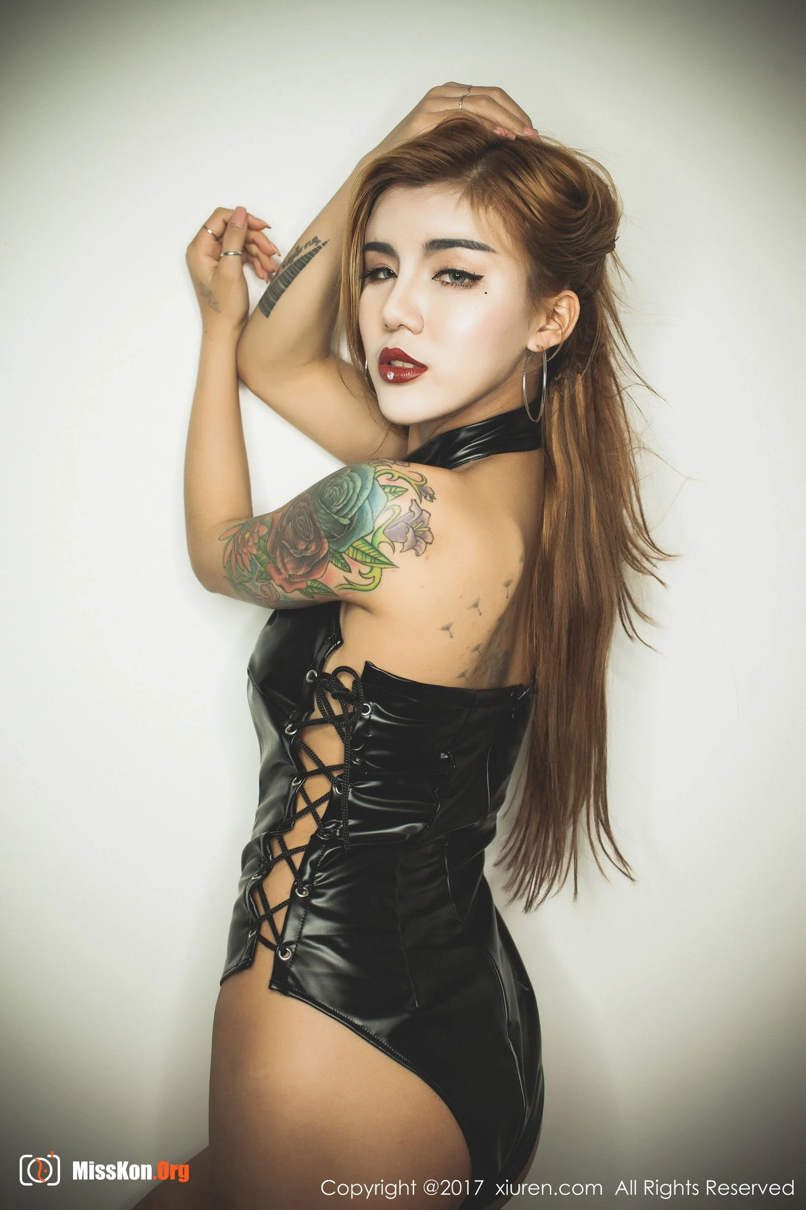 Multiple models - Photo 66