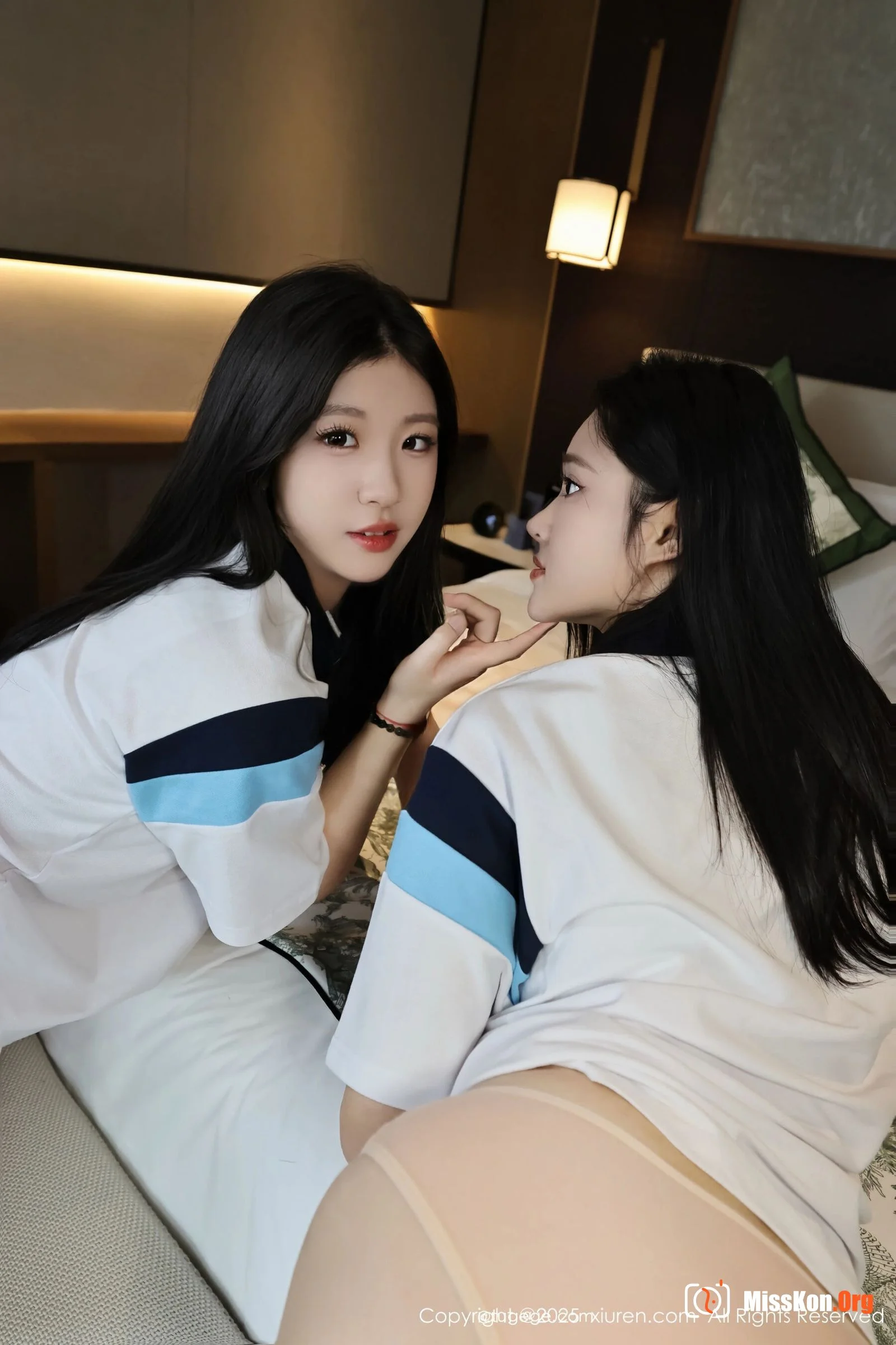 Multiple models - Photo 44