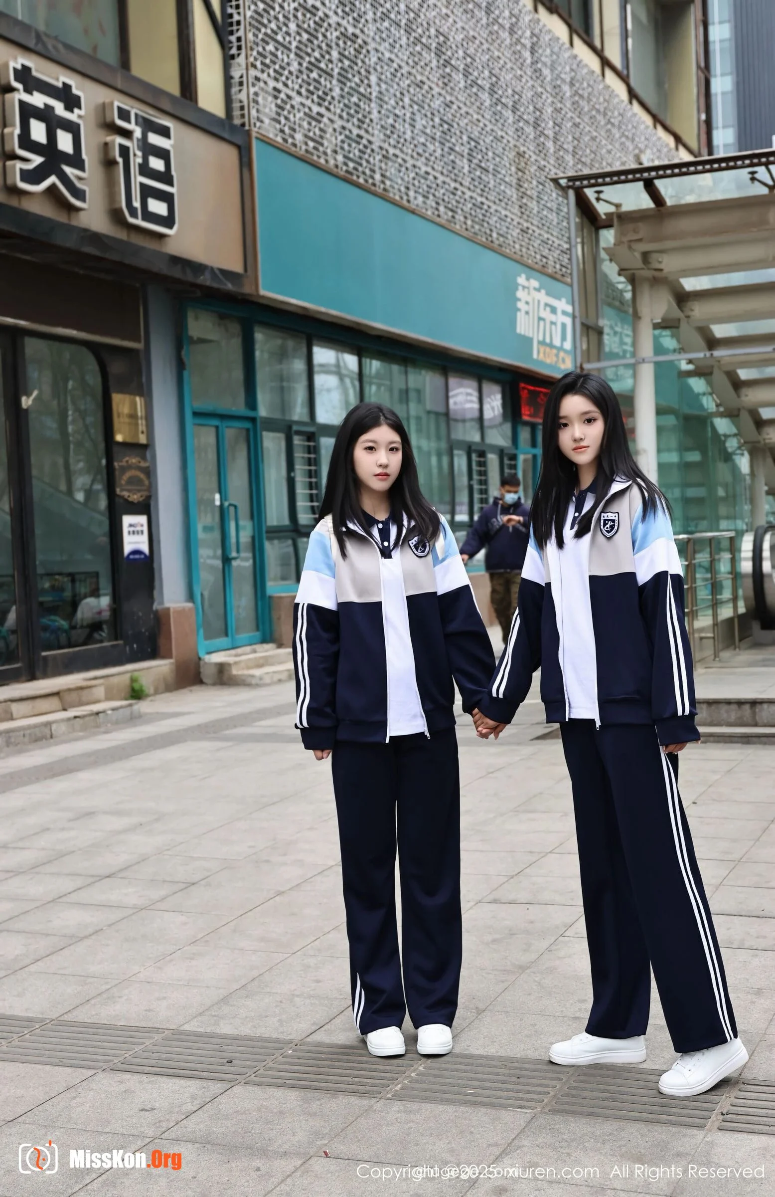 Multiple models - Photo 9