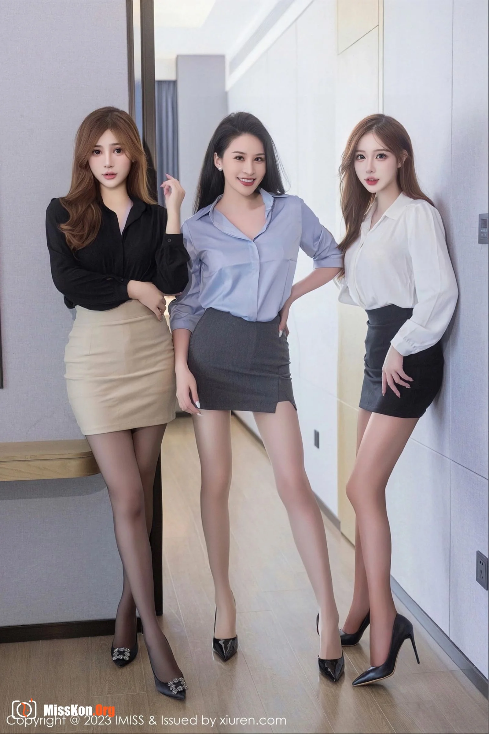 Multiple models - Photo 18