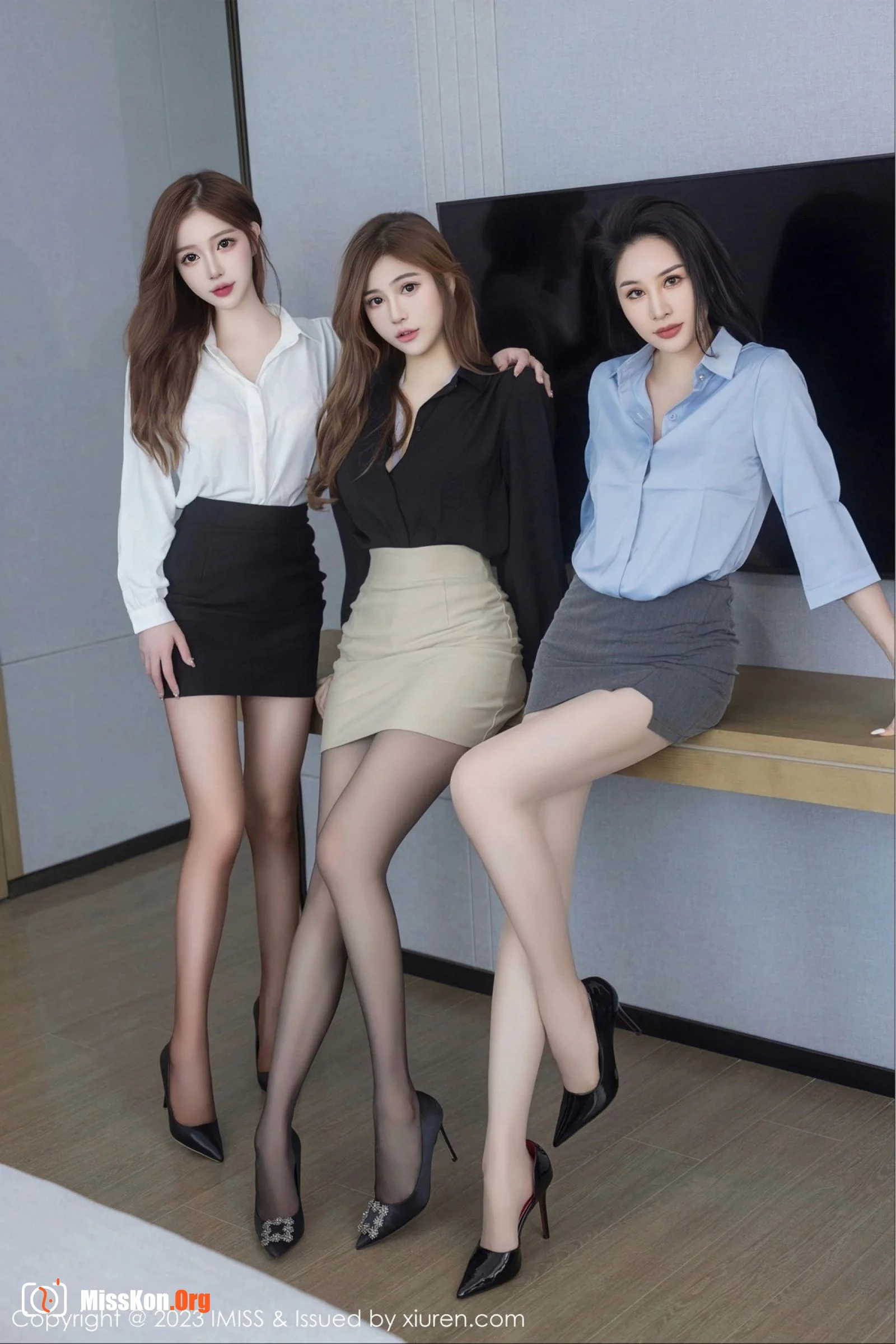 Multiple models - Photo 20