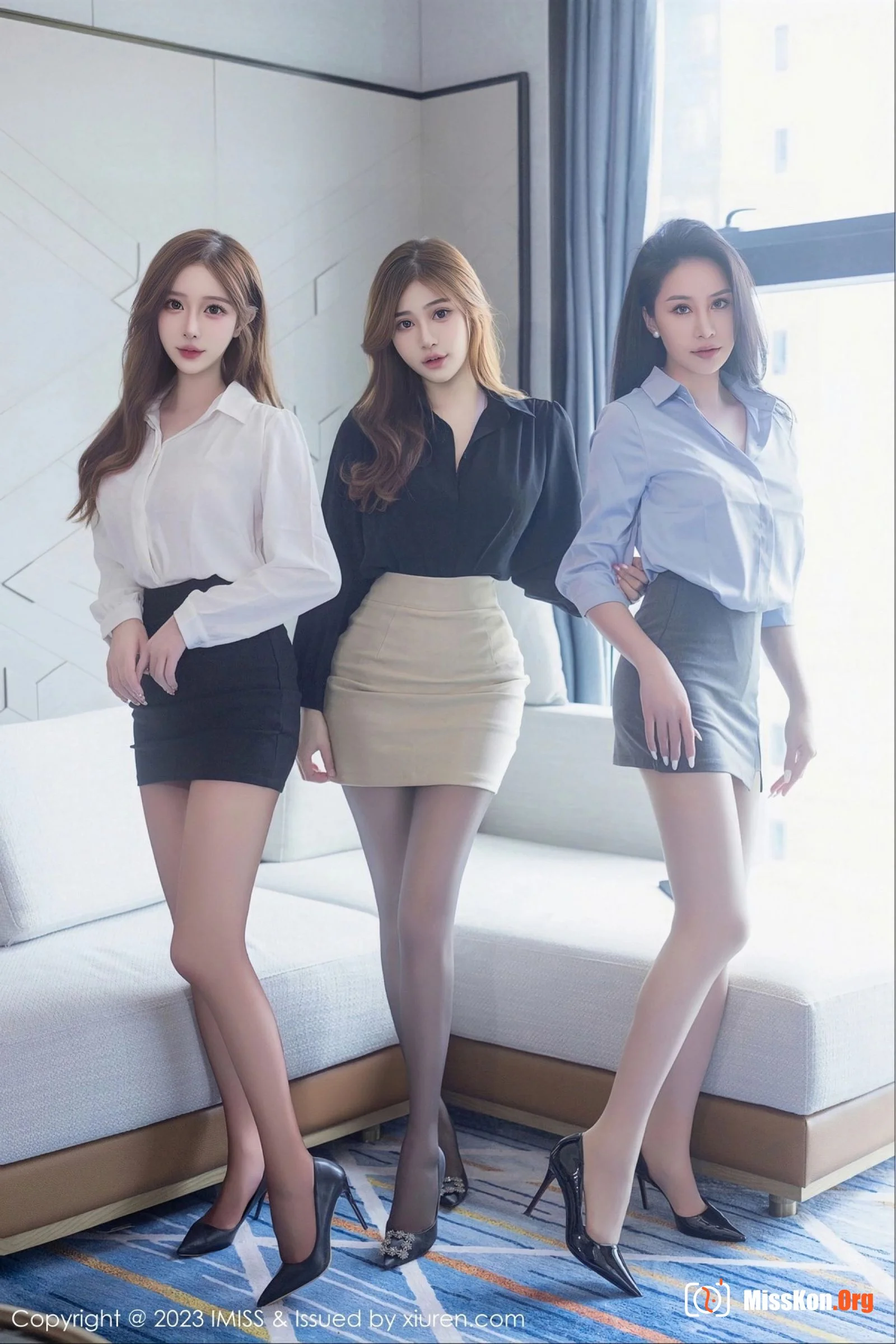 Multiple models - Photo 4