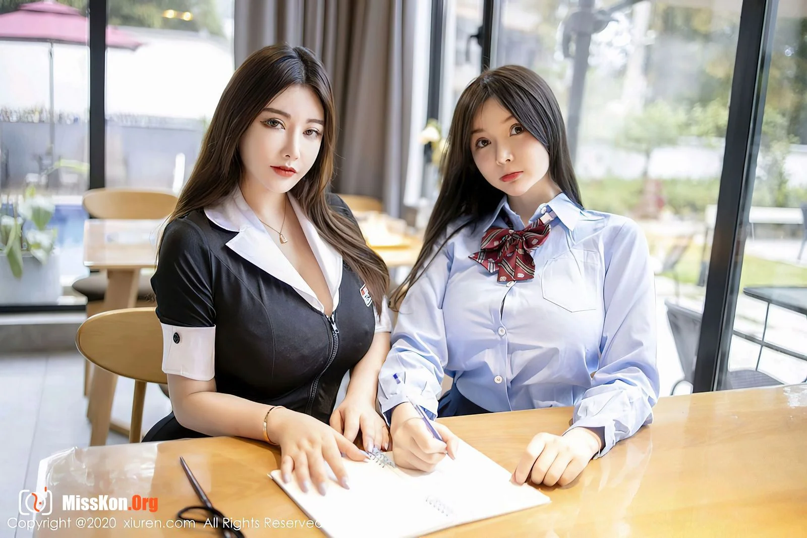 Multiple models - Photo 5