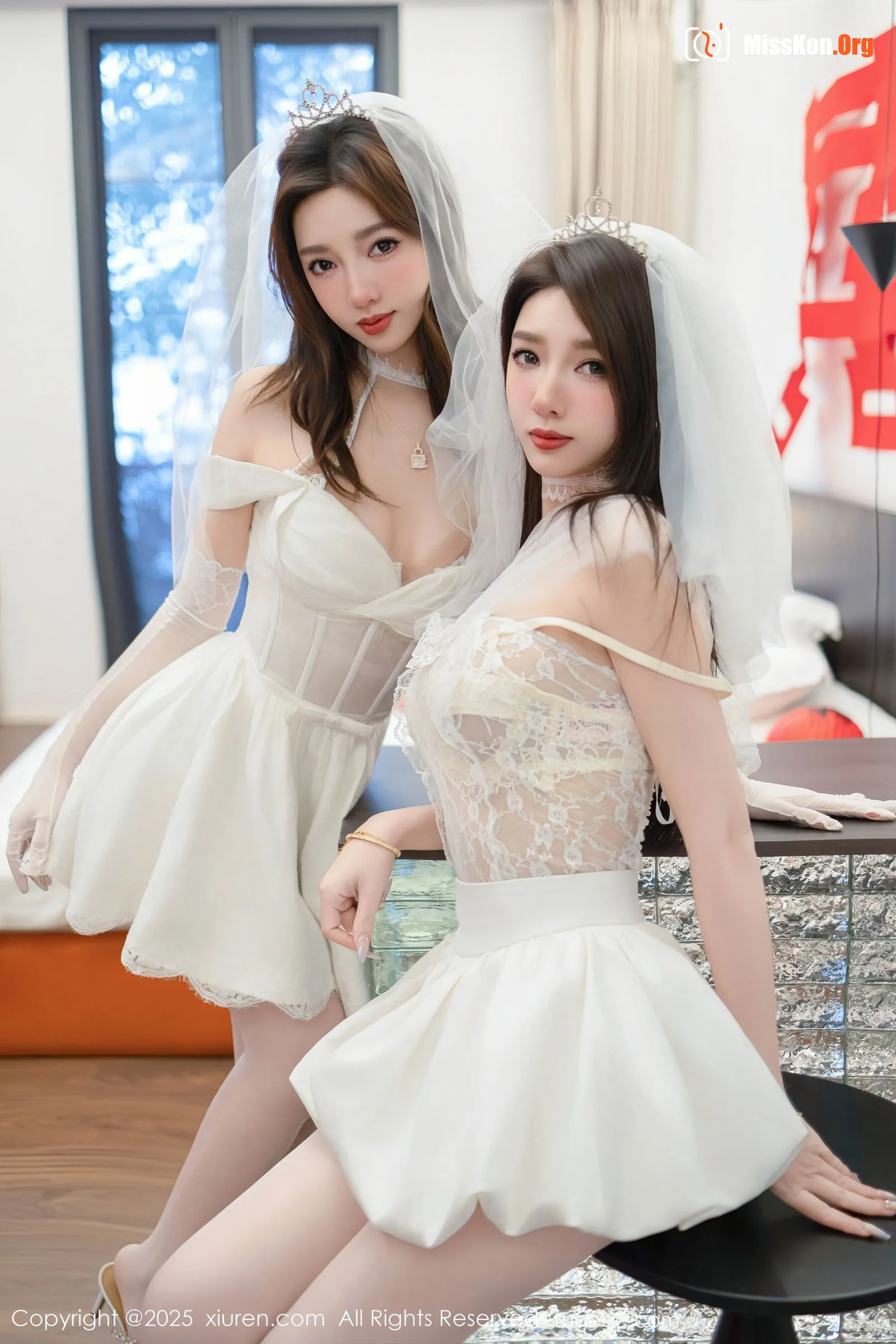 Multiple models - Photo 4