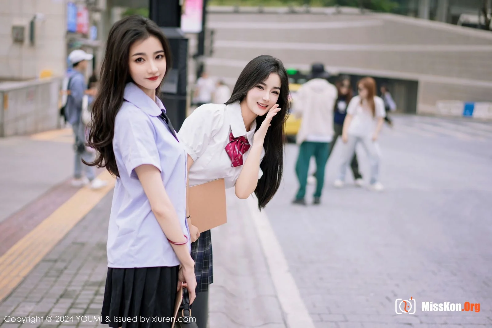 Multiple models - Photo 18