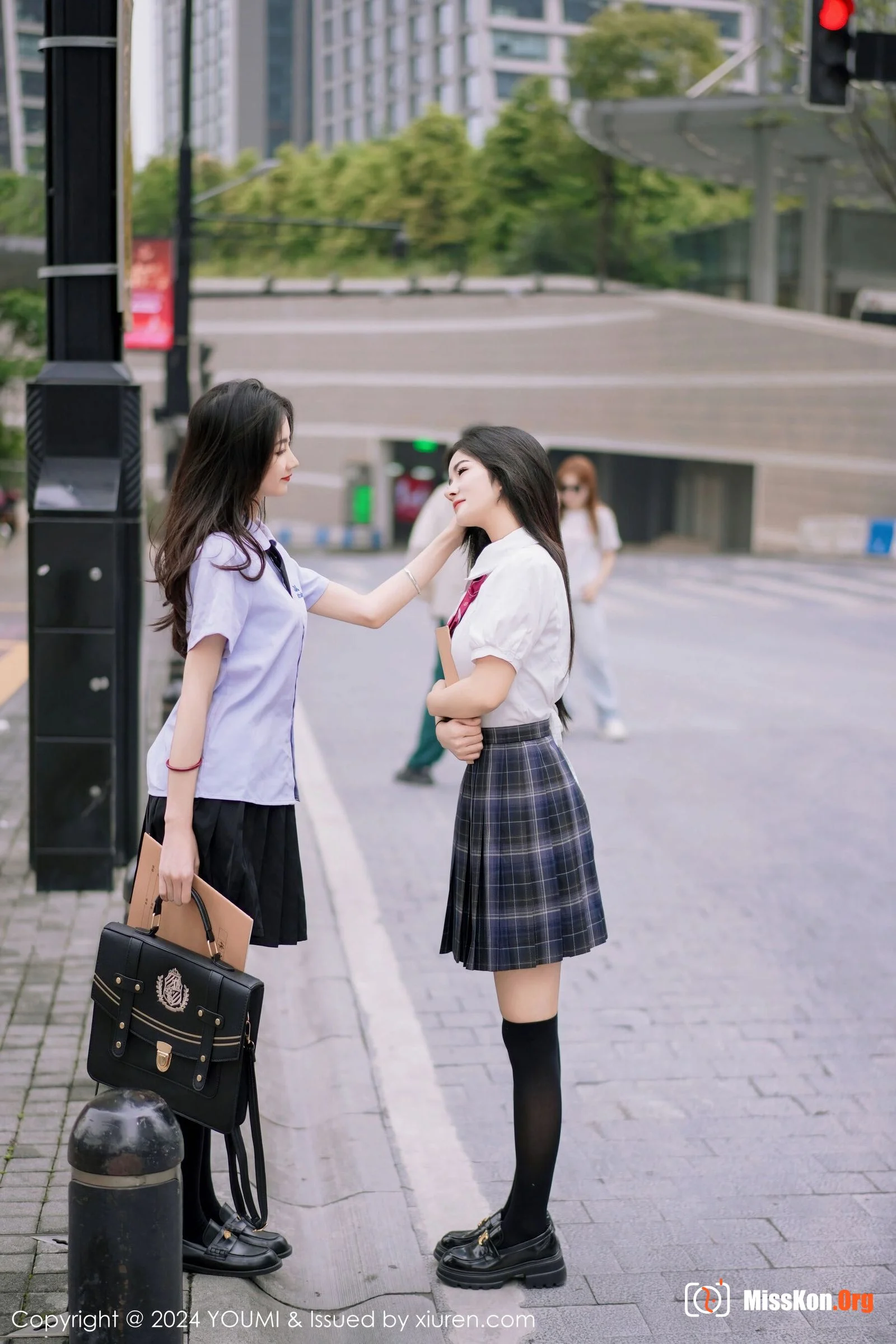 Multiple models - Photo 29