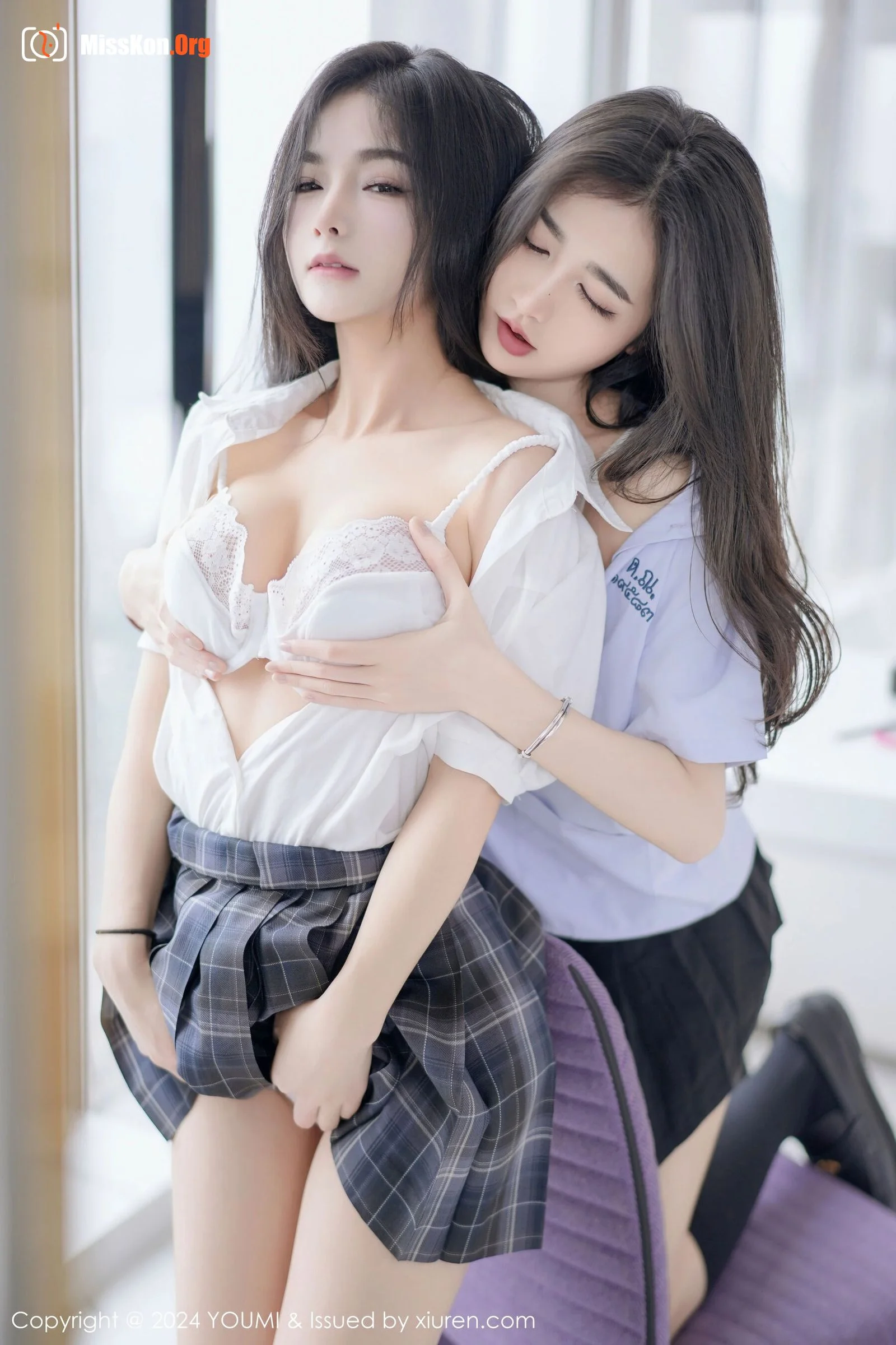 Multiple models - Photo 33