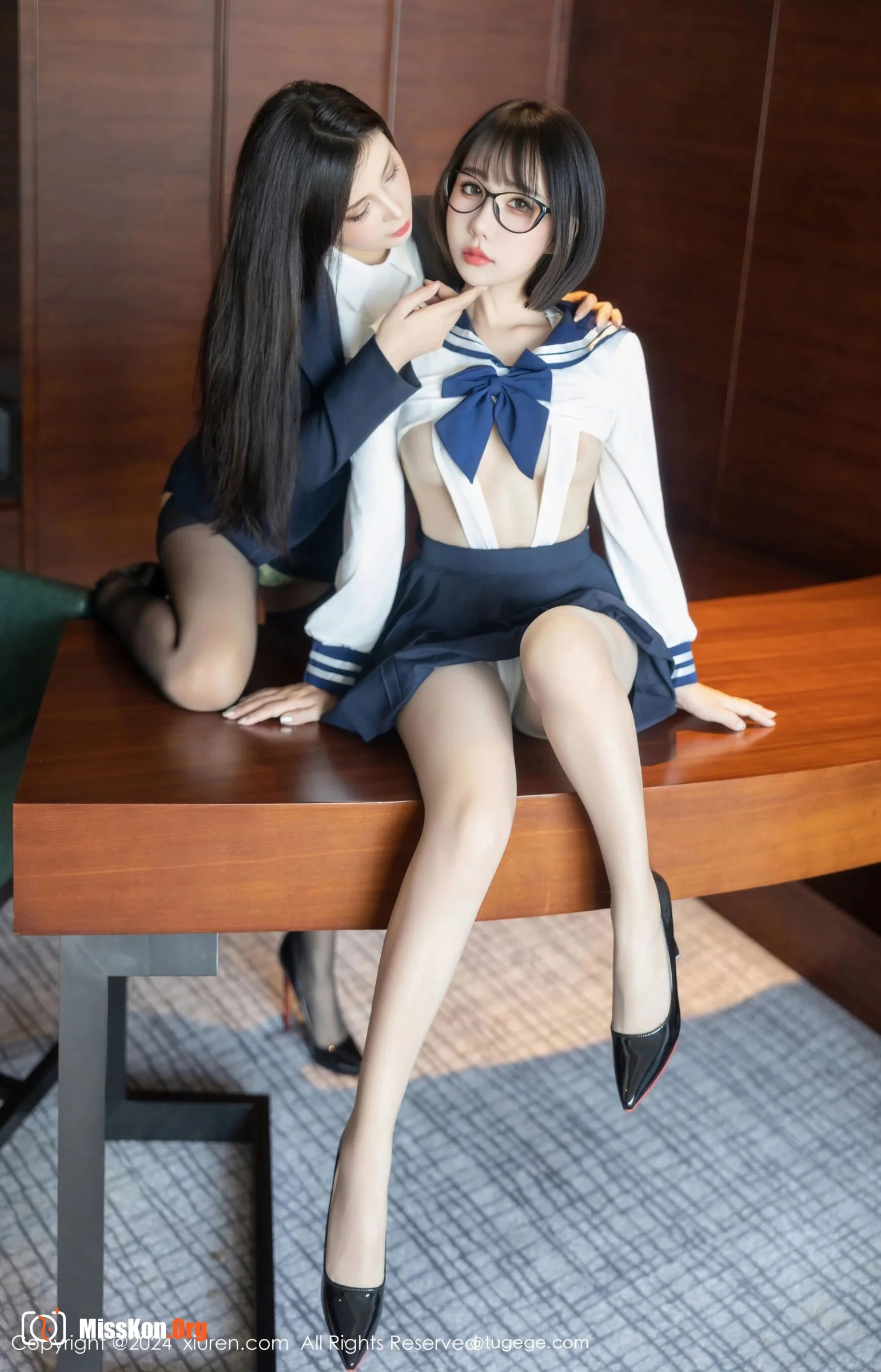 Multiple models - Photo 24