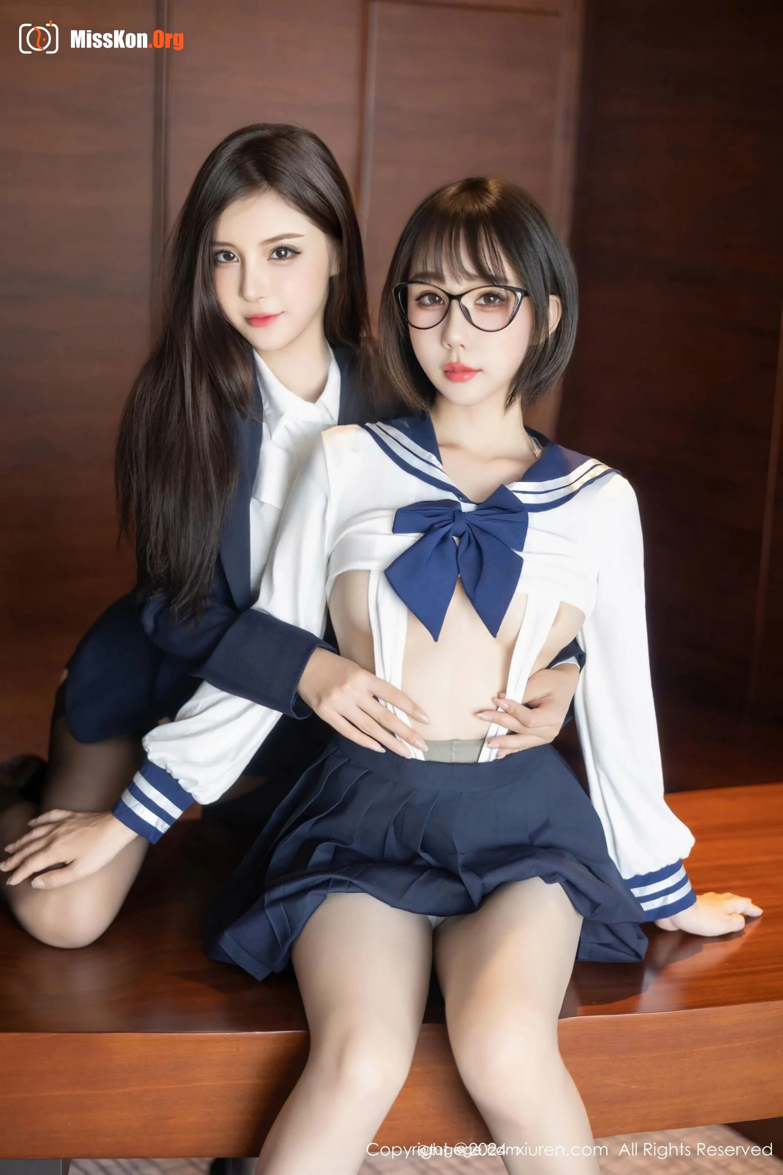 Multiple models - Photo 26