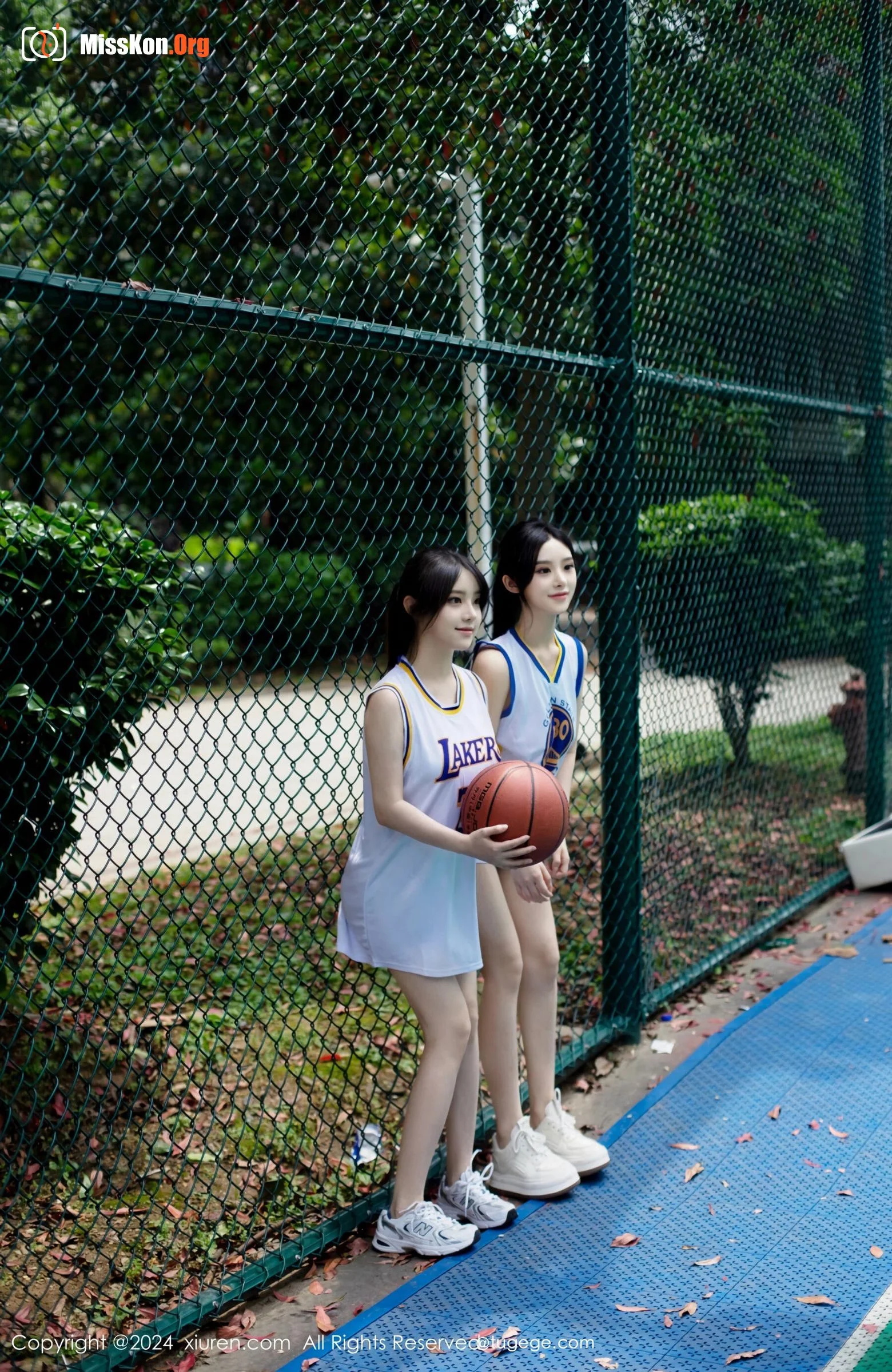 Multiple models - Photo 28