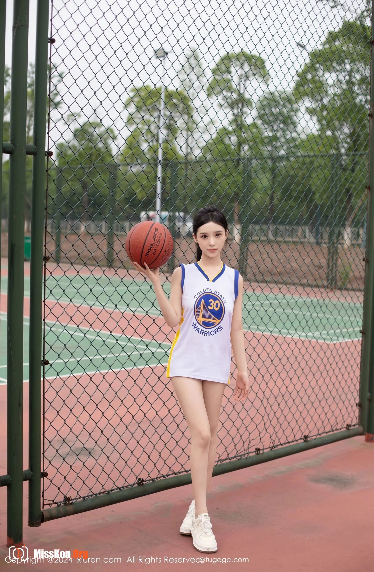 Multiple models - Photo 30