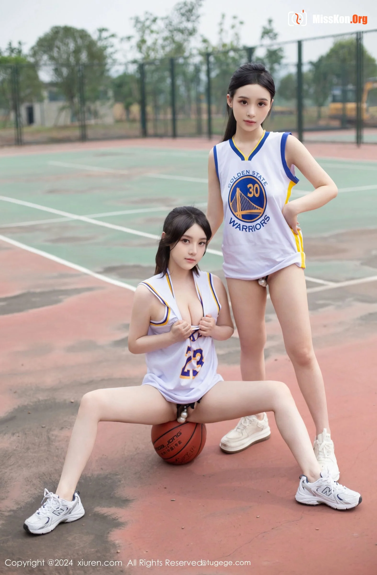 Multiple models - Photo 66