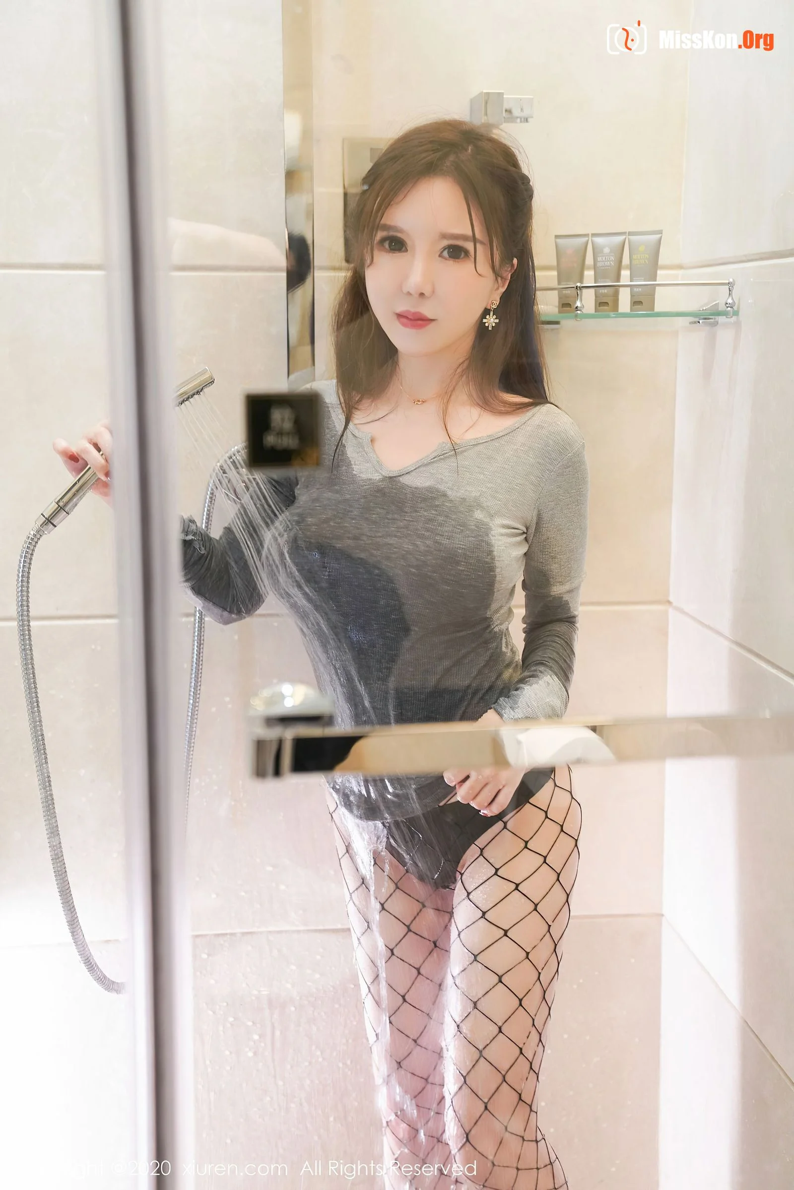 Multiple models - Photo 38