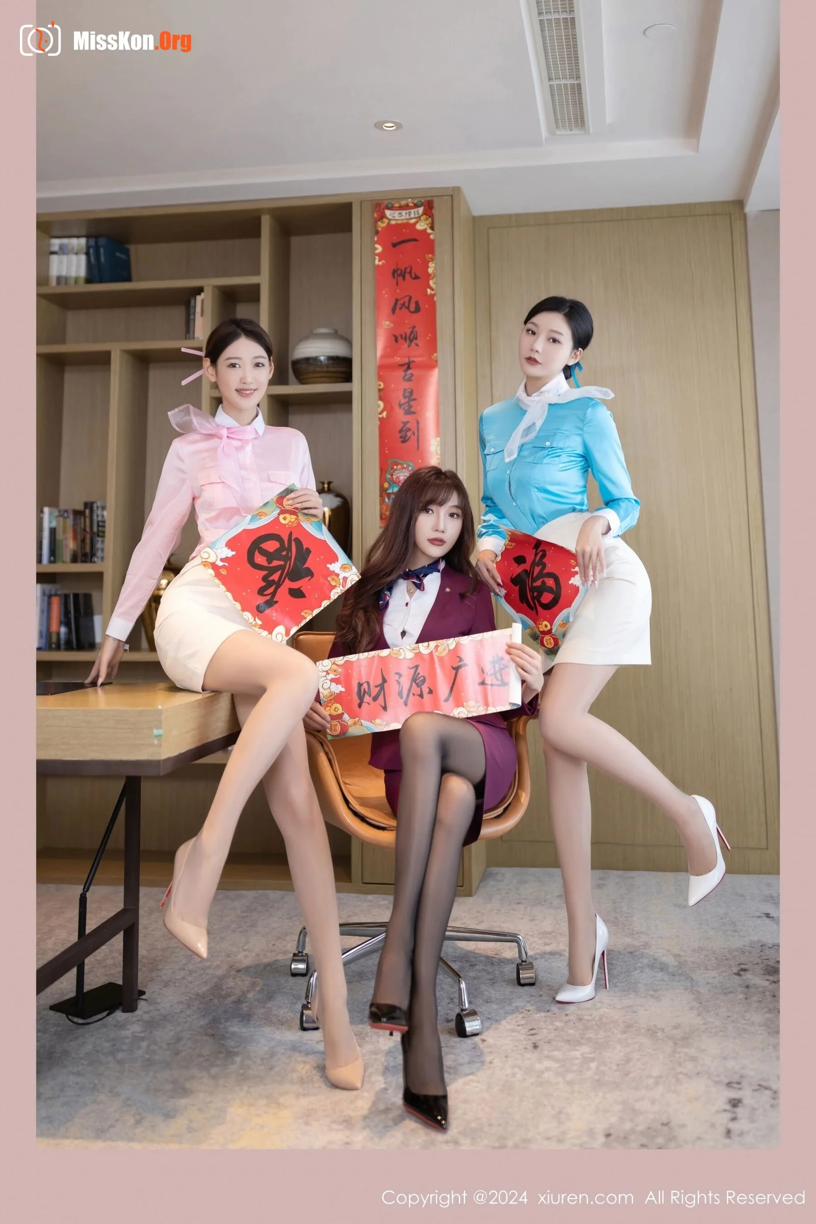Multiple models - Photo 6