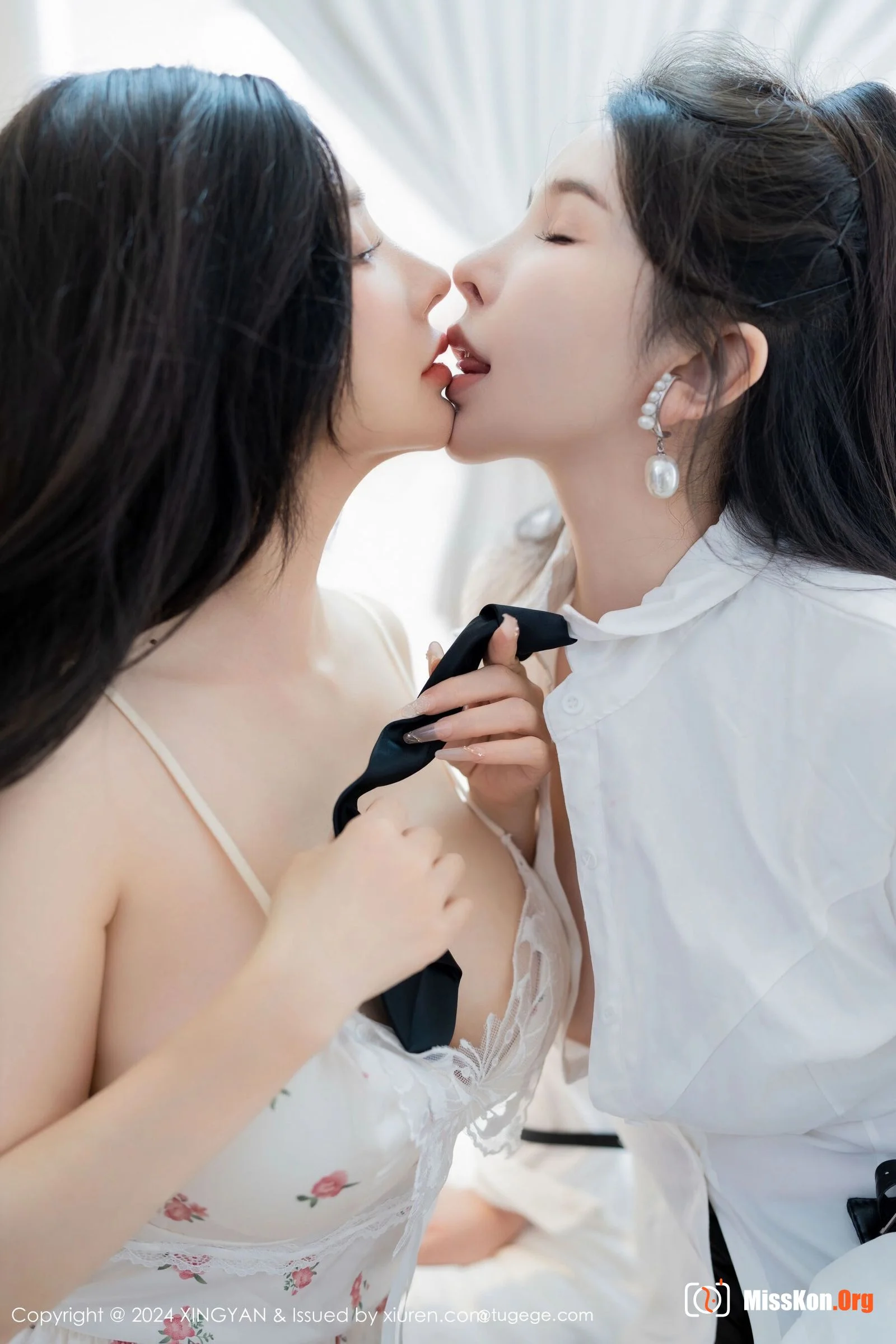 Multiple models - Photo 29