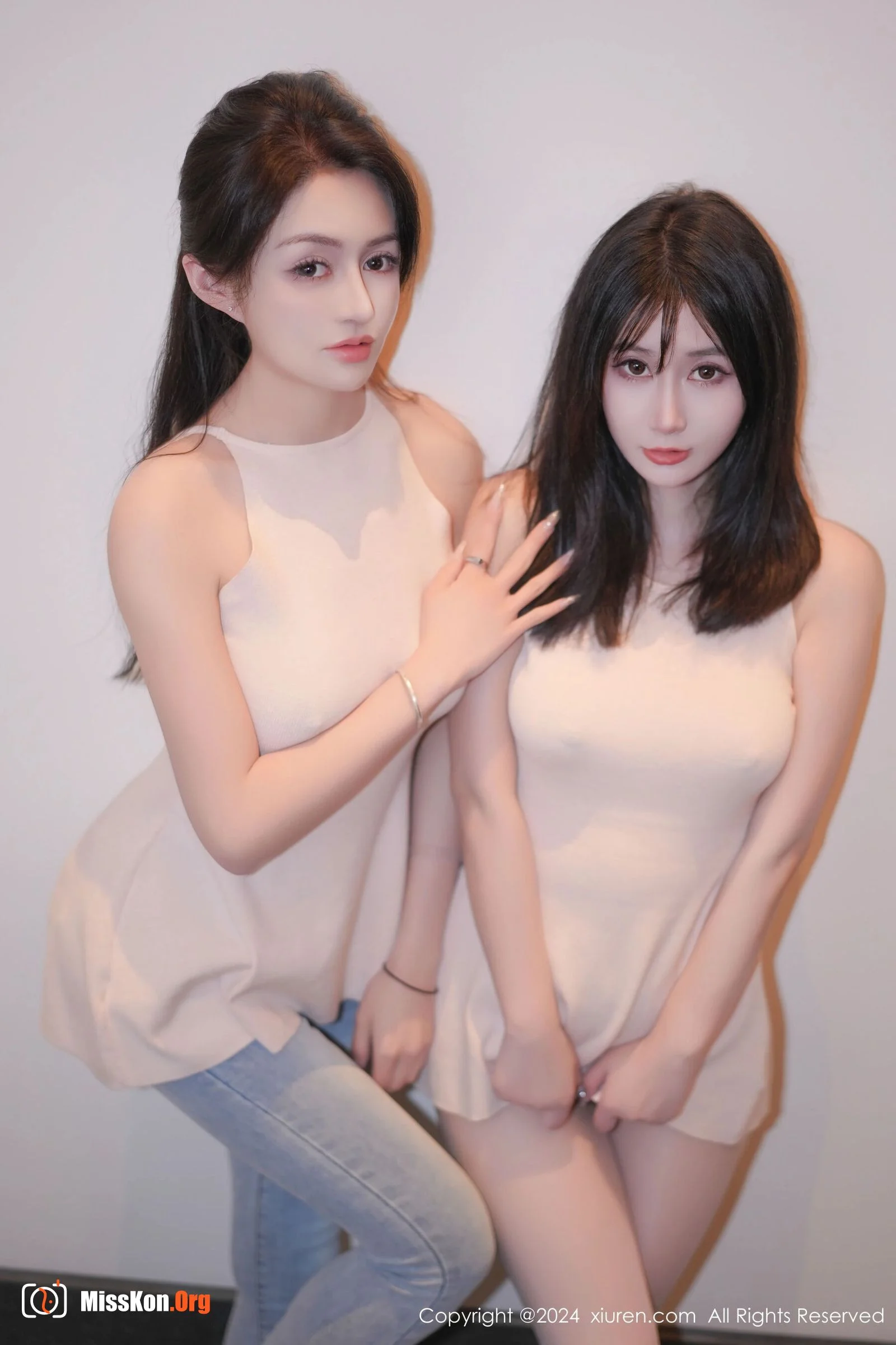Multiple models - Photo 35