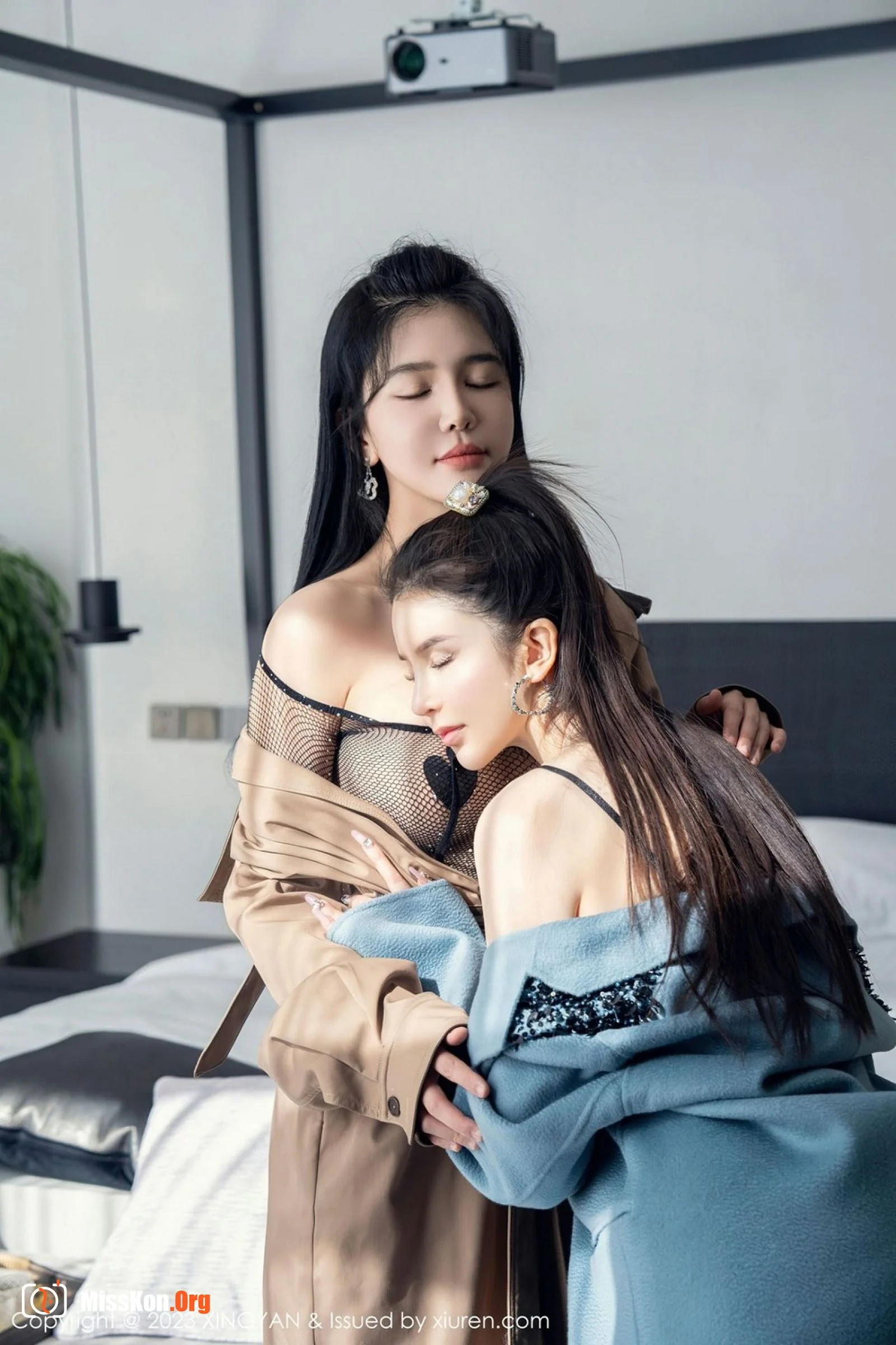 Multiple models - Photo 20
