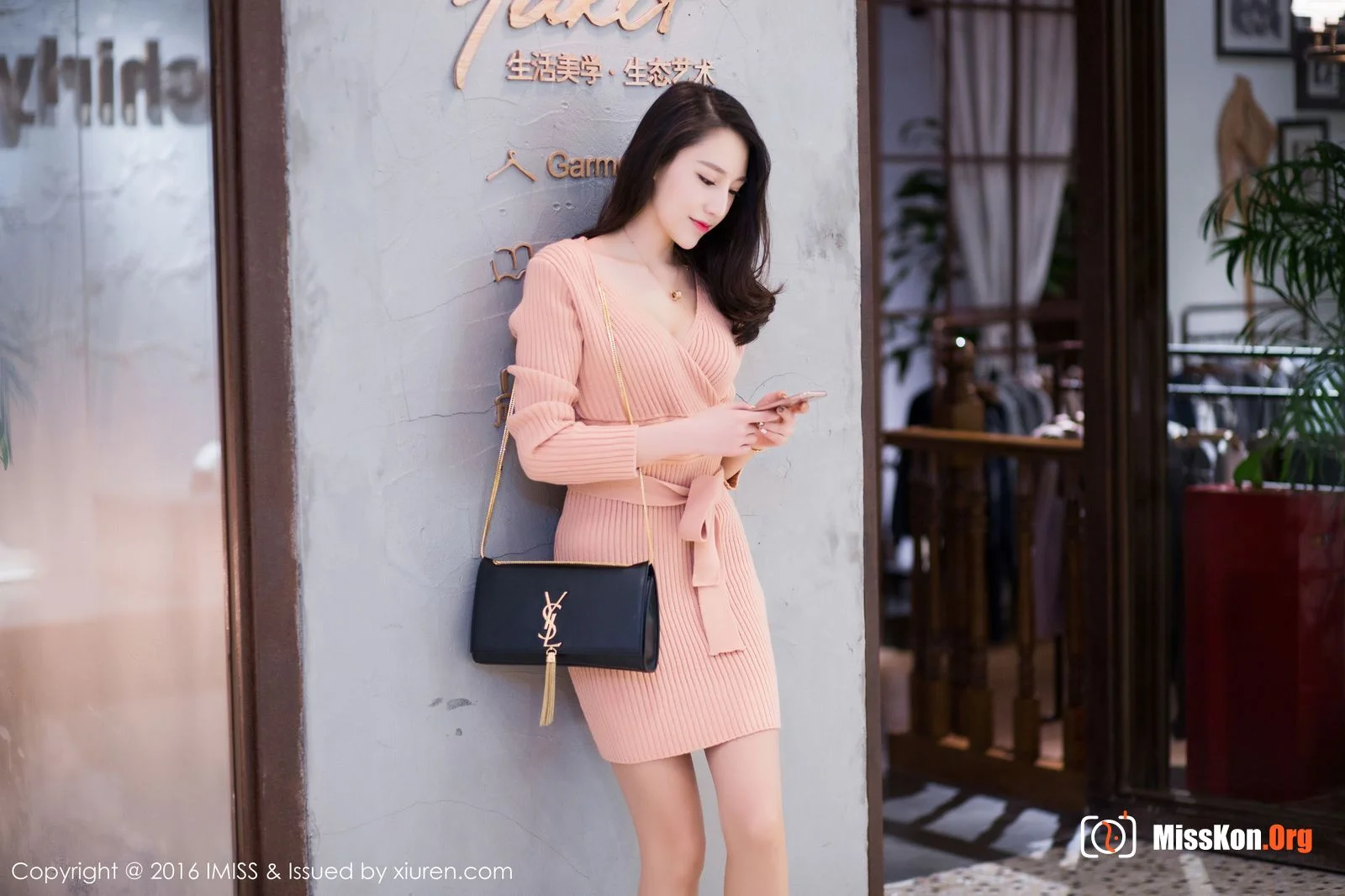 Multiple models - Photo 32