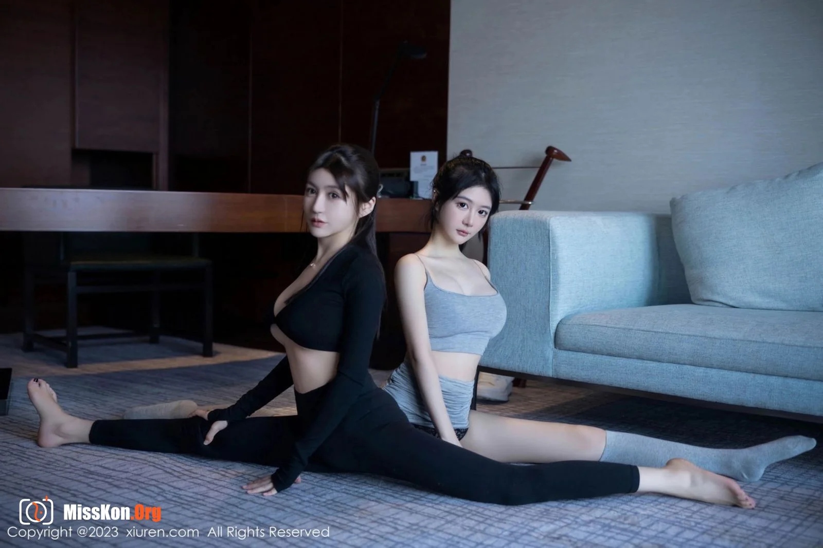 Multiple models - Photo 30