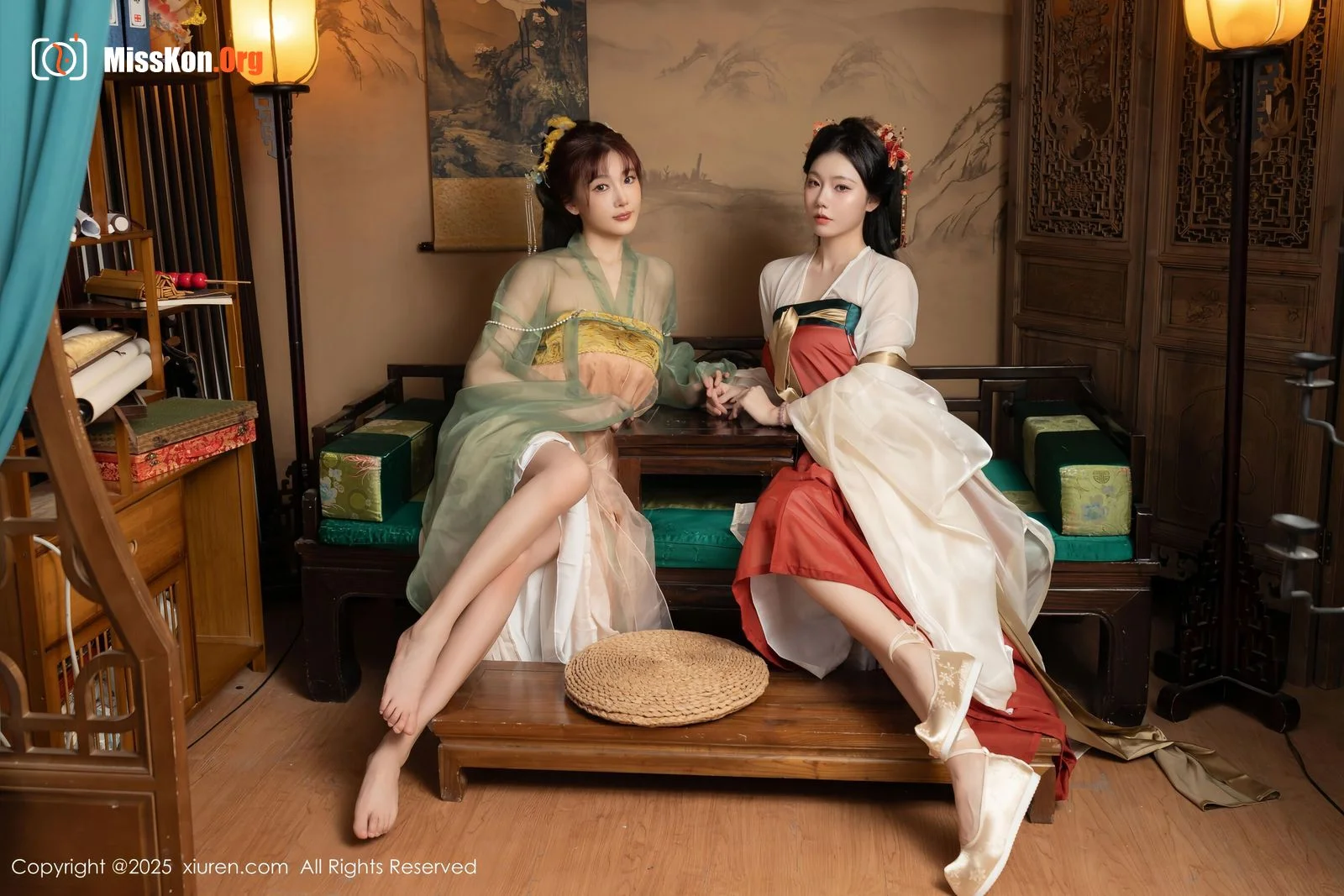 Multiple models - Photo 39
