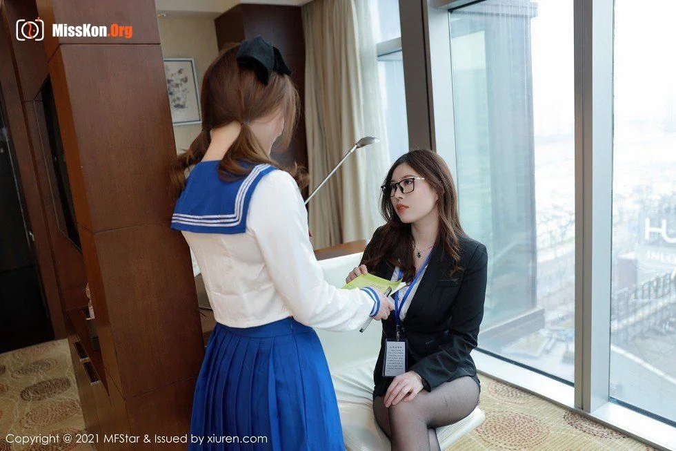 Multiple models - Photo 2