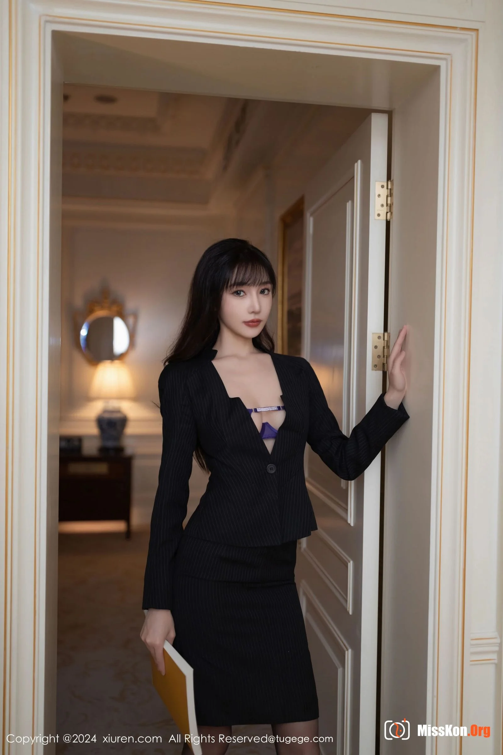 Multiple models - Photo 3