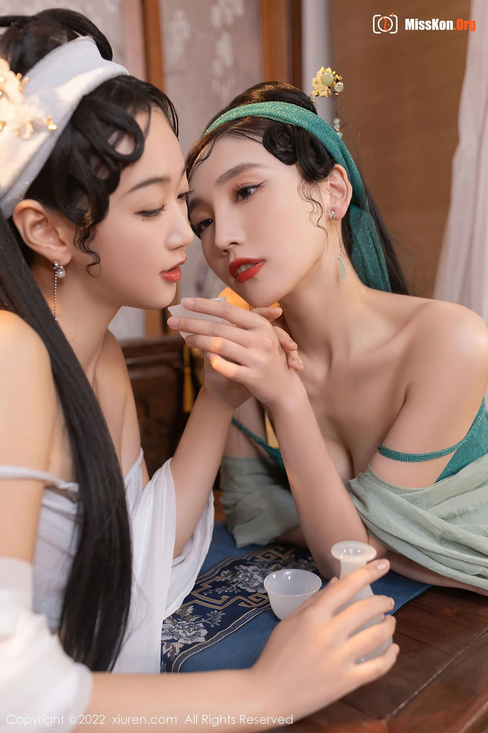 Multiple models - Photo 28