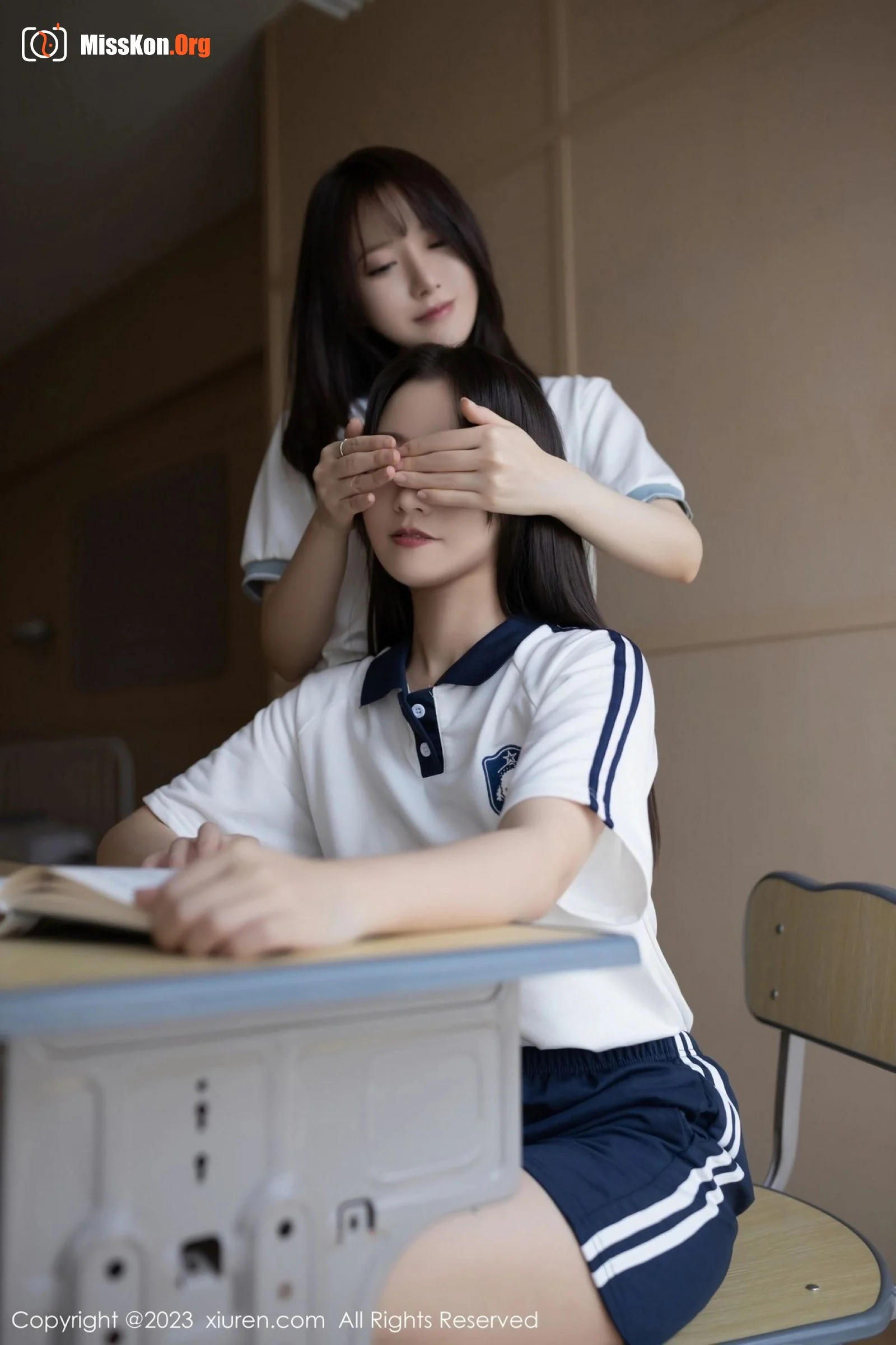 Multiple models - Photo 12