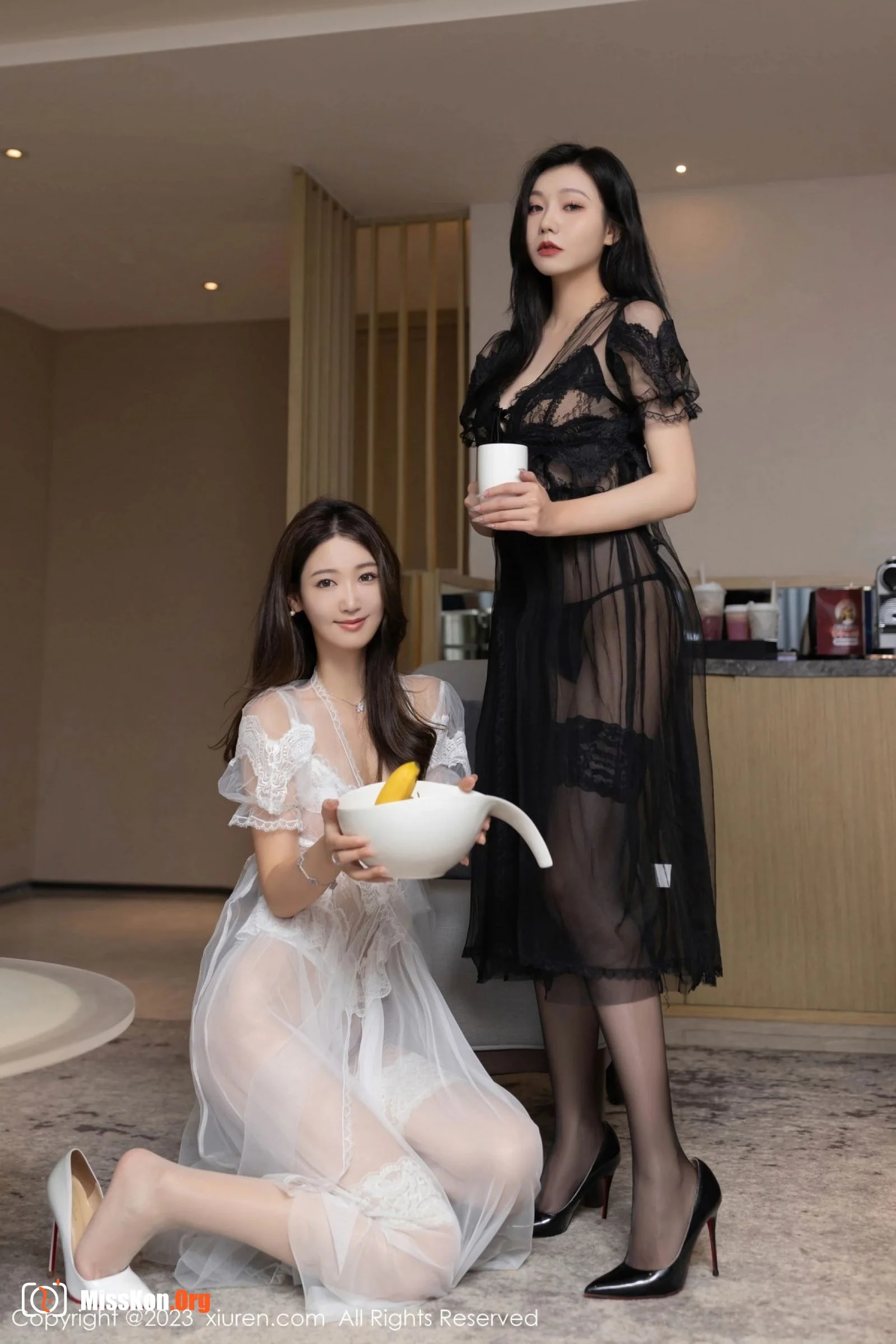 Multiple models - Photo 12