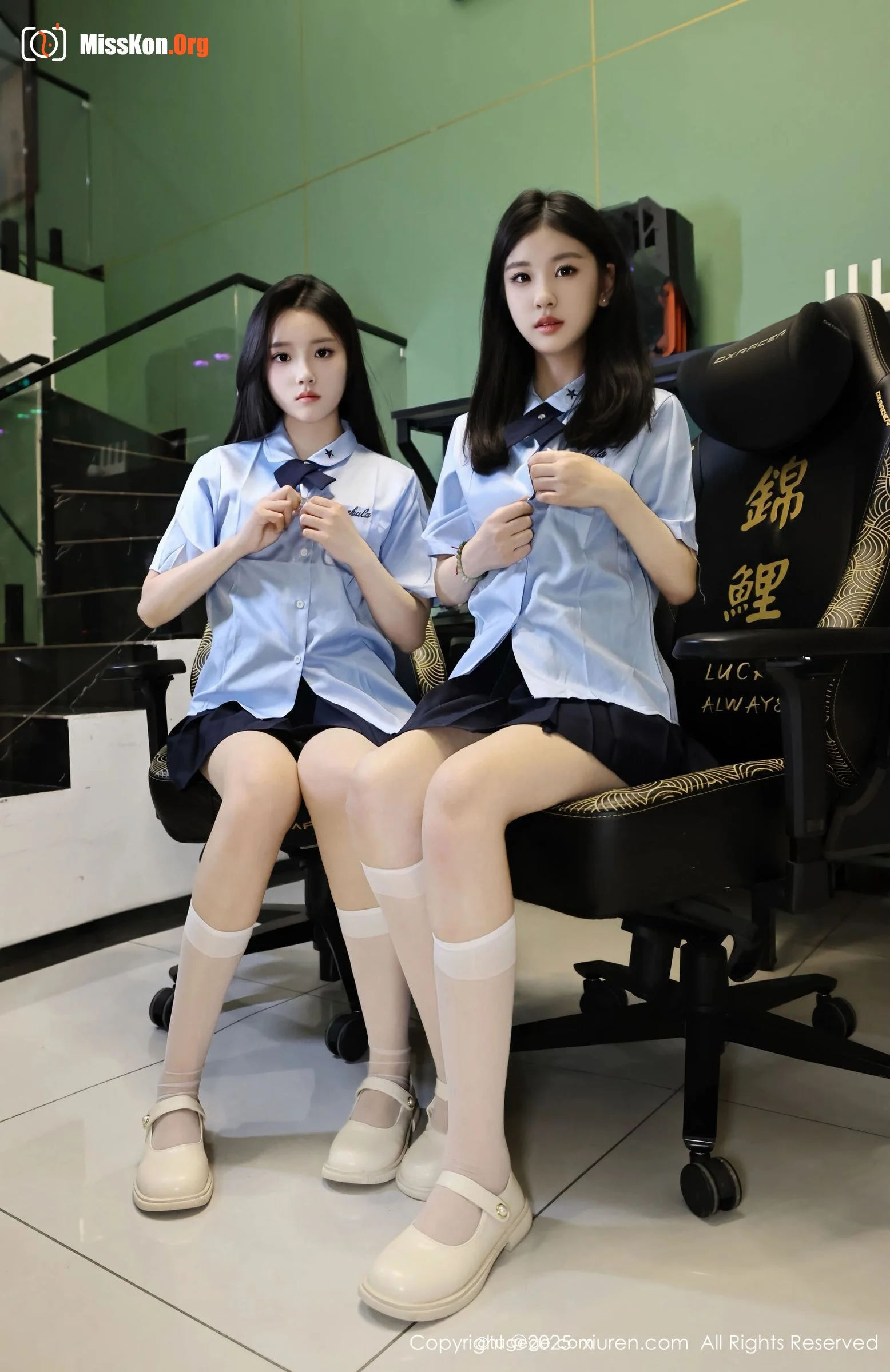 Multiple models - Photo 28