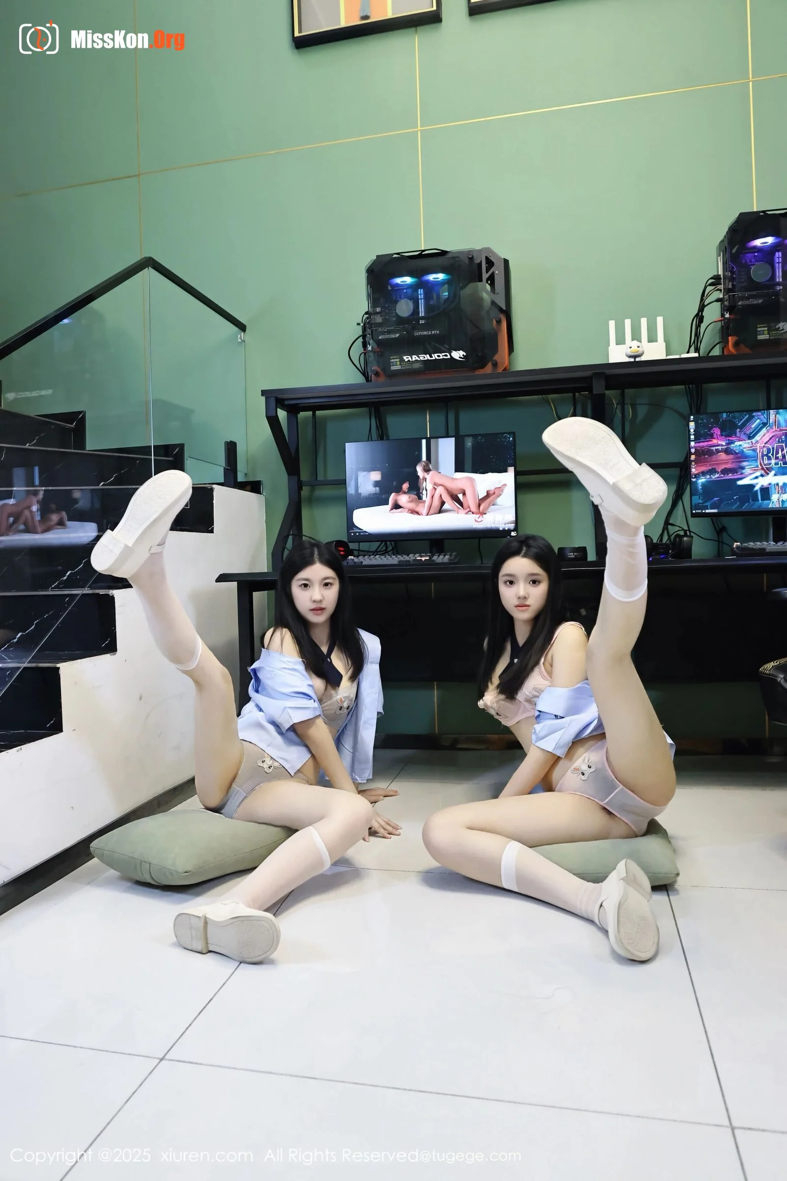 Multiple models - Photo 45