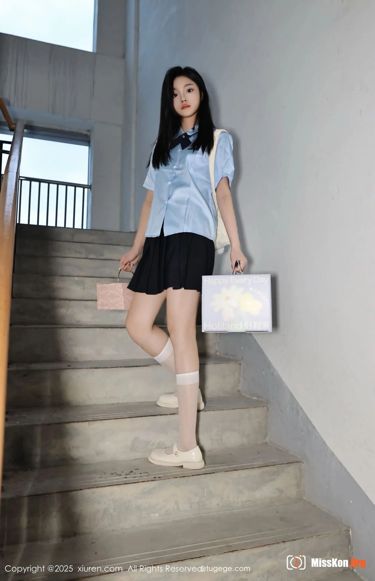 Multiple models - Photo 8