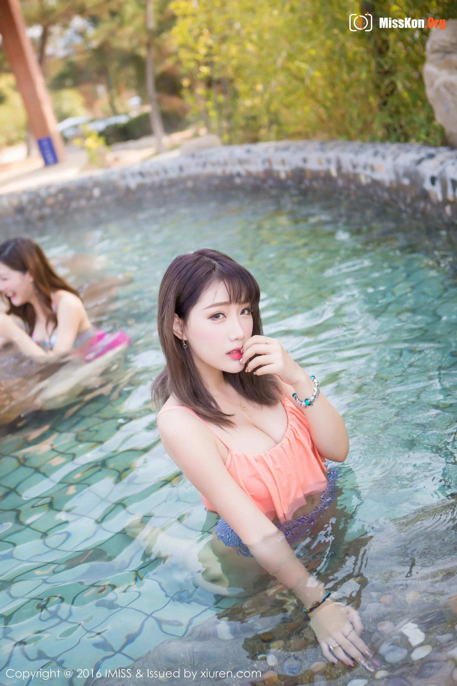 Multiple models - Photo 35